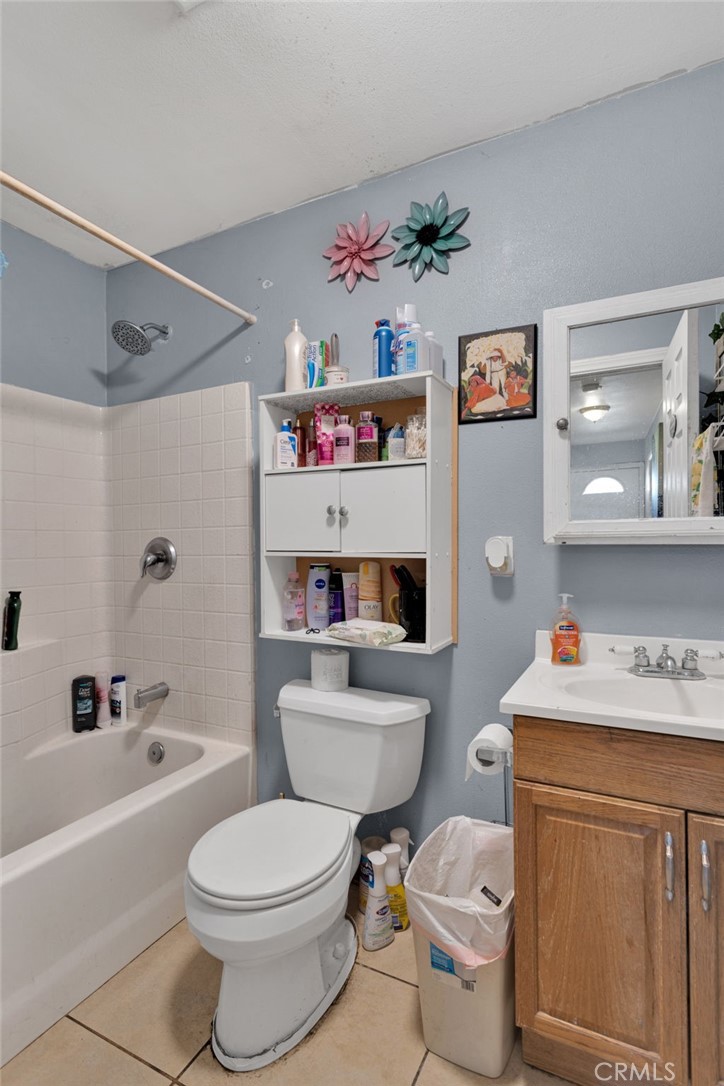 Redlands, California, 92374, United States, 5 Bedrooms Bedrooms, ,3 BathroomsBathrooms,Residential,For Sale,1987347