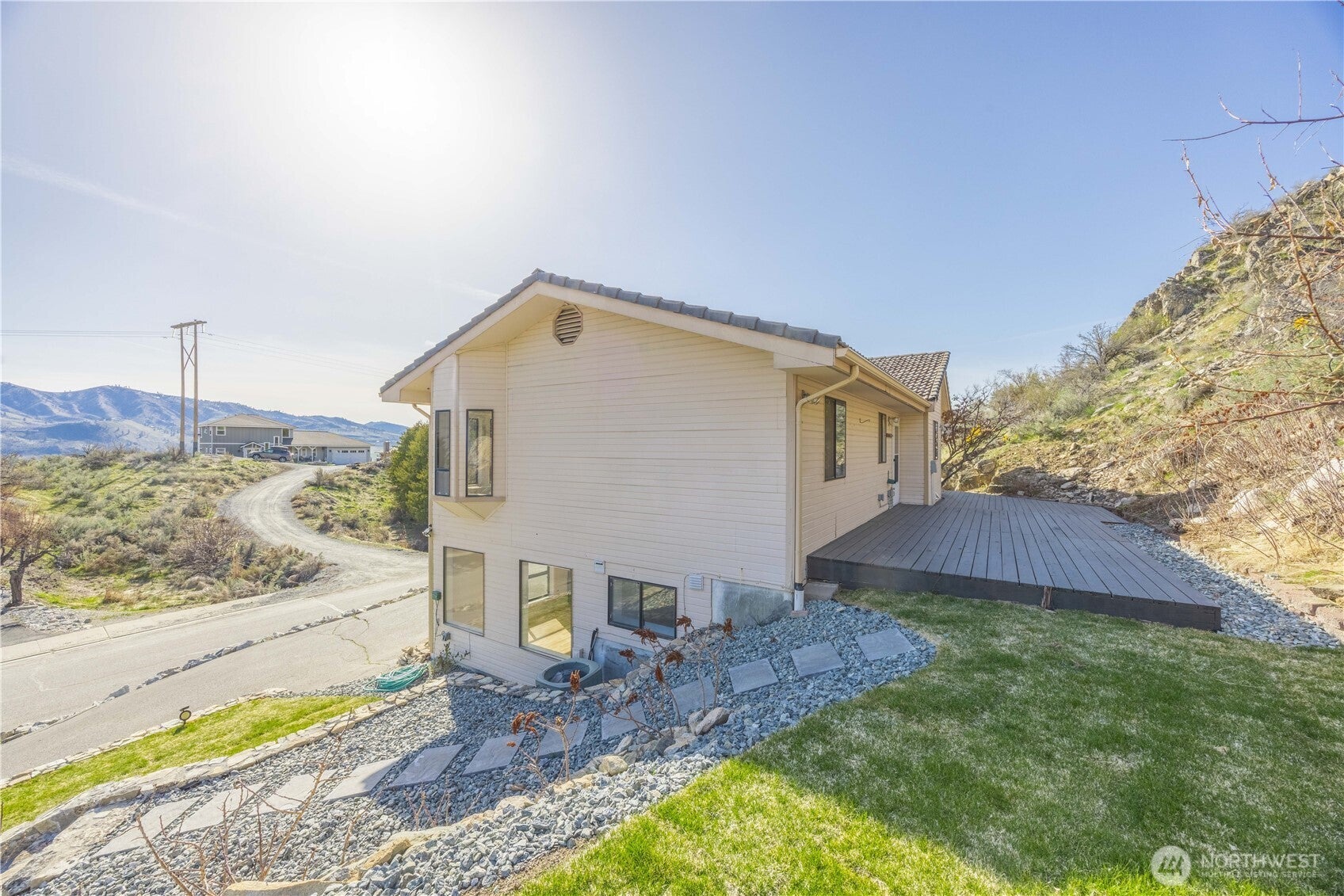 Chelan, Washington, 98816, United States, 3 Bedrooms Bedrooms, ,2 BathroomsBathrooms,Residential,For Sale,1766937