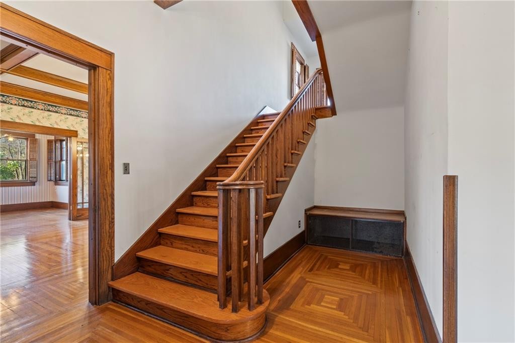 Siloam Springs, Arkansas, 72761, United States, 5 Bedrooms Bedrooms, ,3 BathroomsBathrooms,Residential,For Sale,1984286