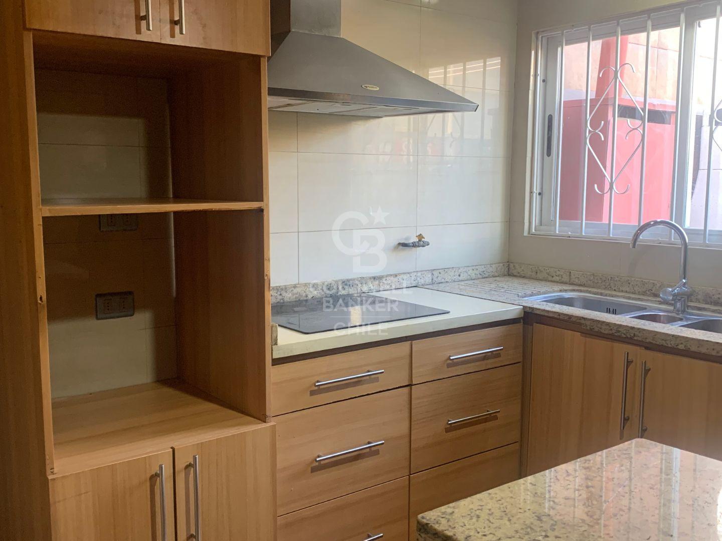 Viña Del Mar, Chile, 5 Bedrooms Bedrooms, ,3 BathroomsBathrooms,Residential,For Sale,1729843
