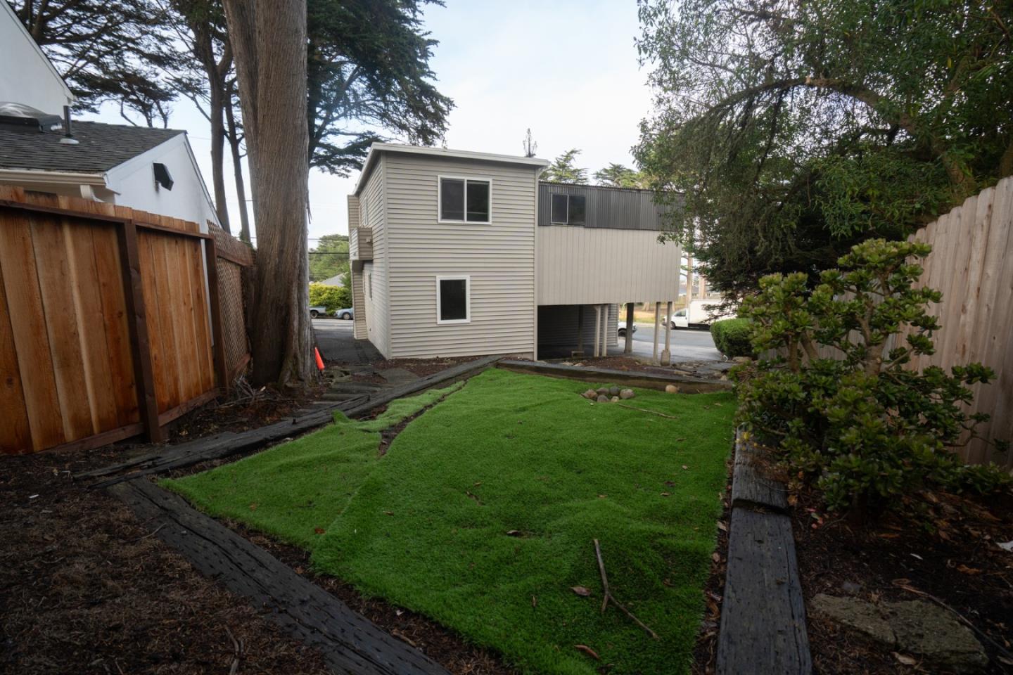 Pacifica, California, 94044, United States, 4 Bedrooms Bedrooms, ,5 BathroomsBathrooms,Residential,For Sale,1988346