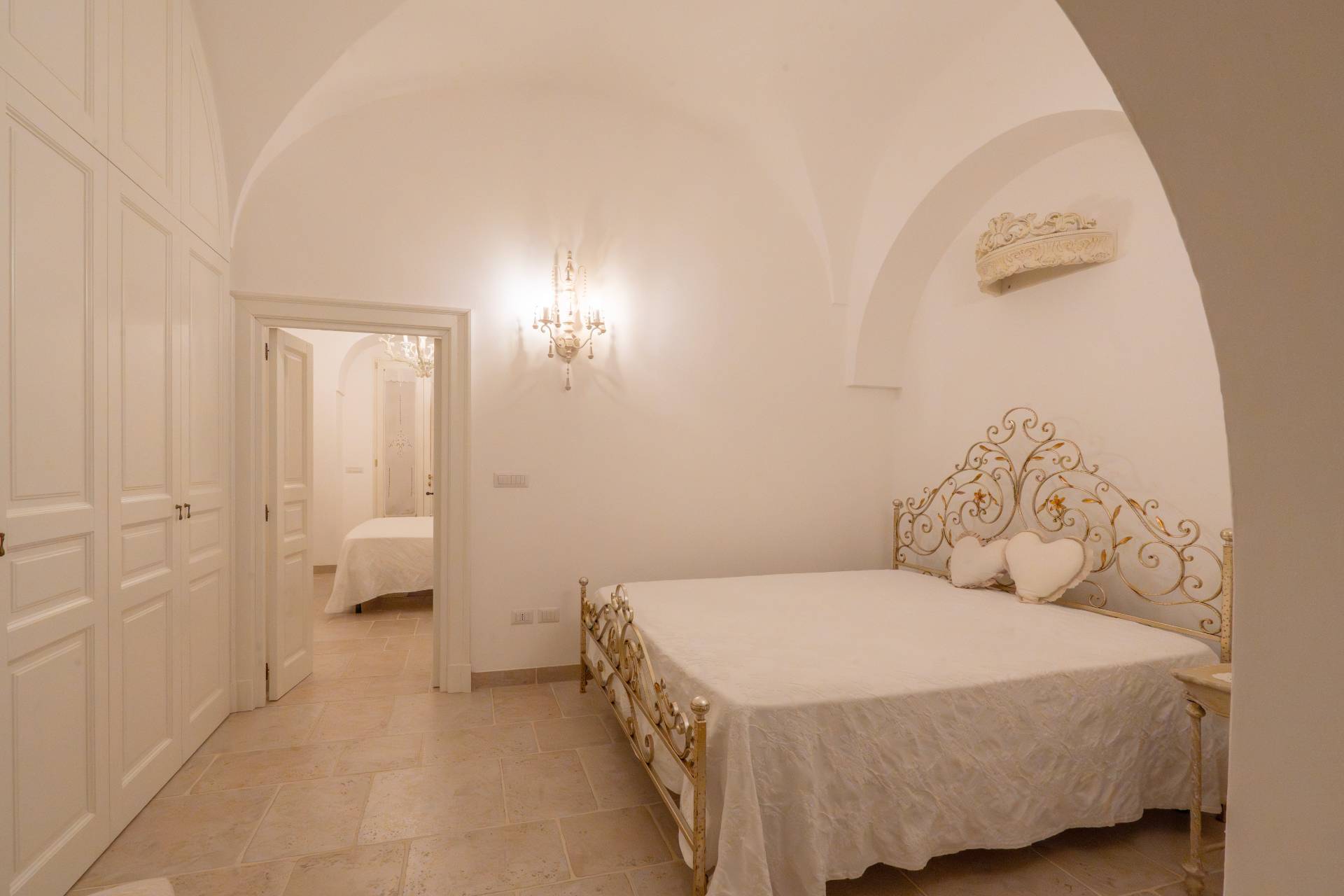Martina Franca, Taranto, 74015, IT, 9 Bedrooms Bedrooms, ,12 BathroomsBathrooms,Residential,For Sale,1947823