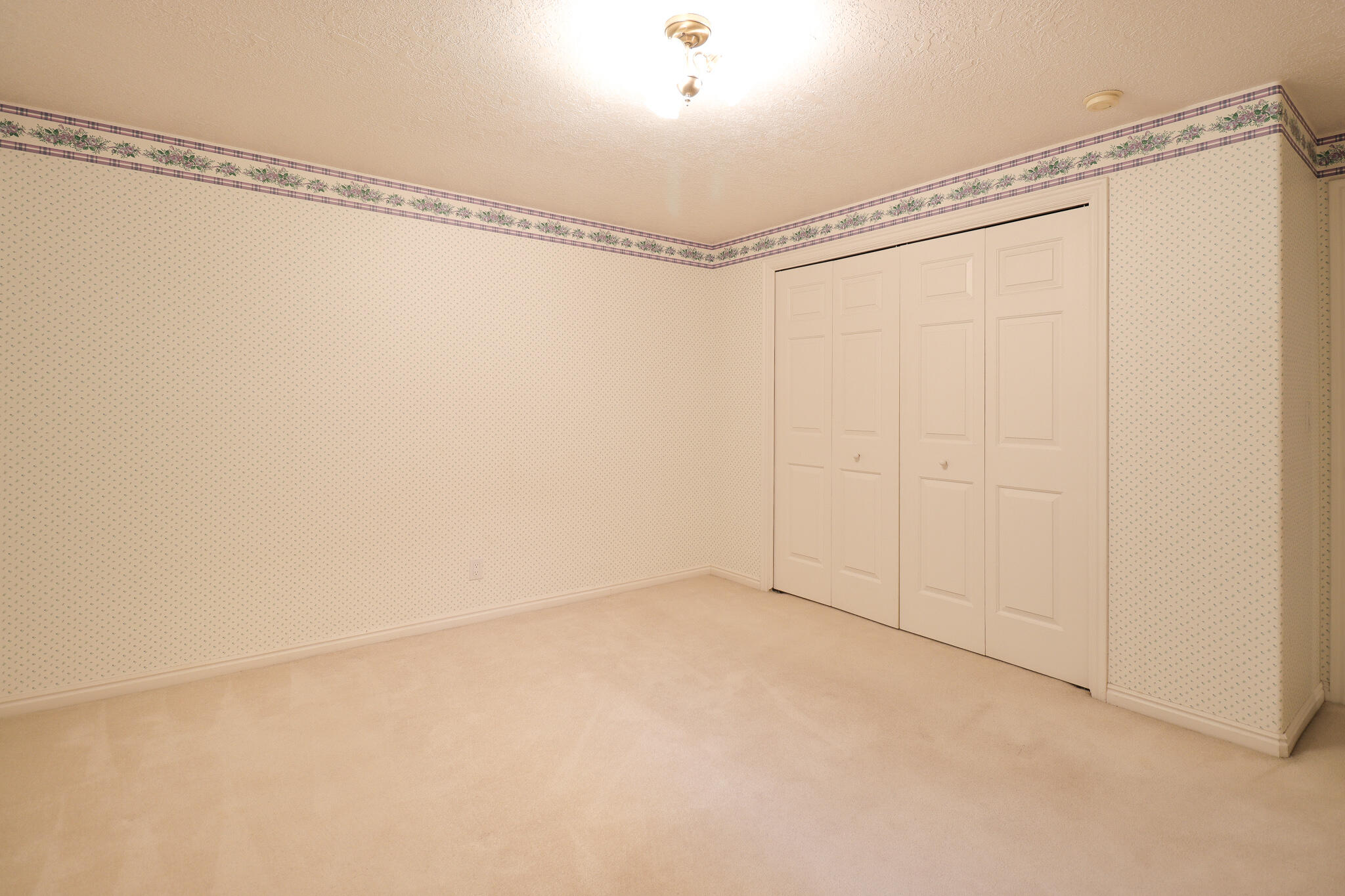 St George, Utah, 84790, United States, 6 Bedrooms Bedrooms, ,Residential,For Sale,1839961
