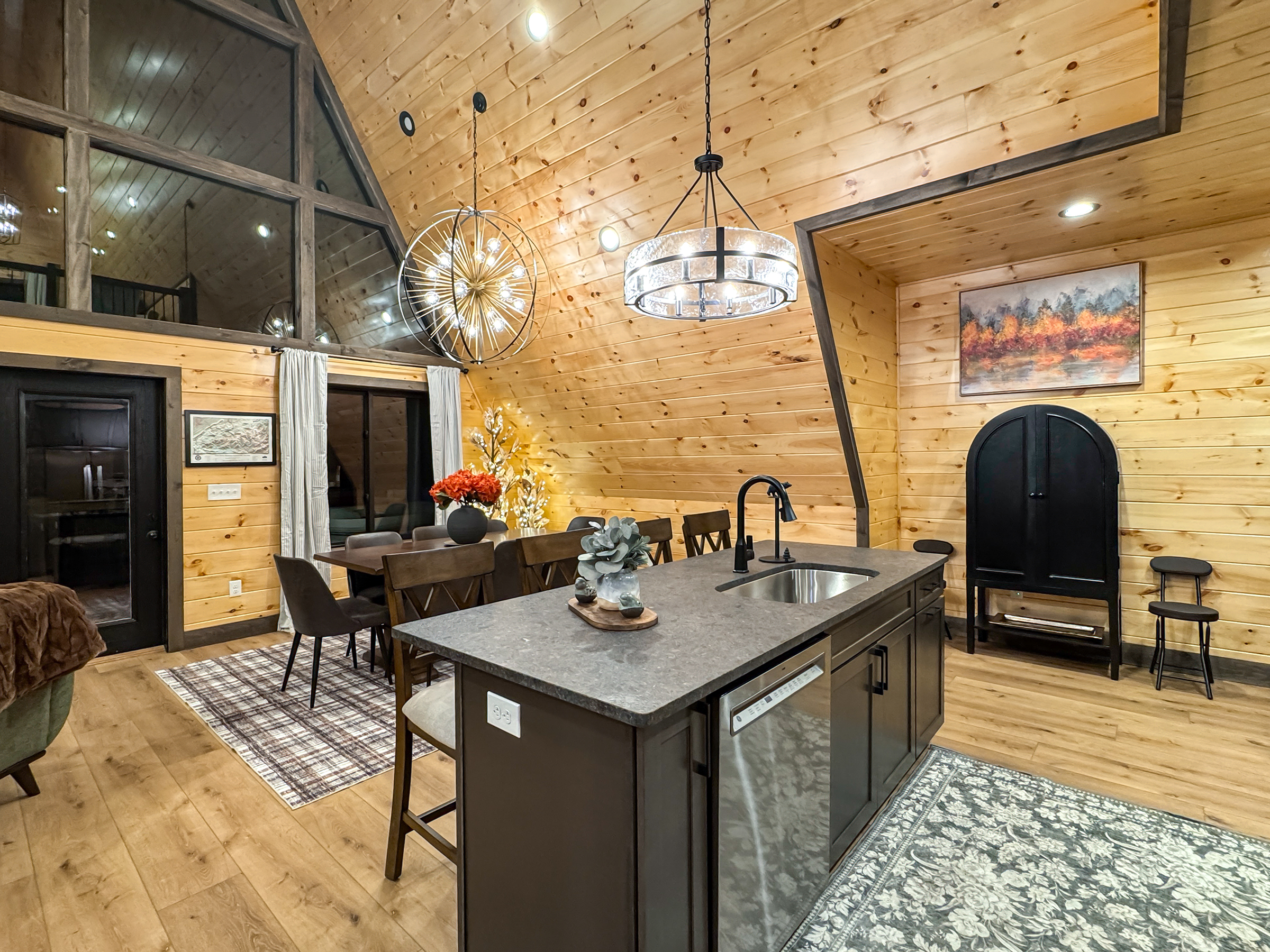 Sevierville, Tennessee, 37862, United States, 3 Bedrooms Bedrooms, ,3 BathroomsBathrooms,Residential,For Sale,2000361