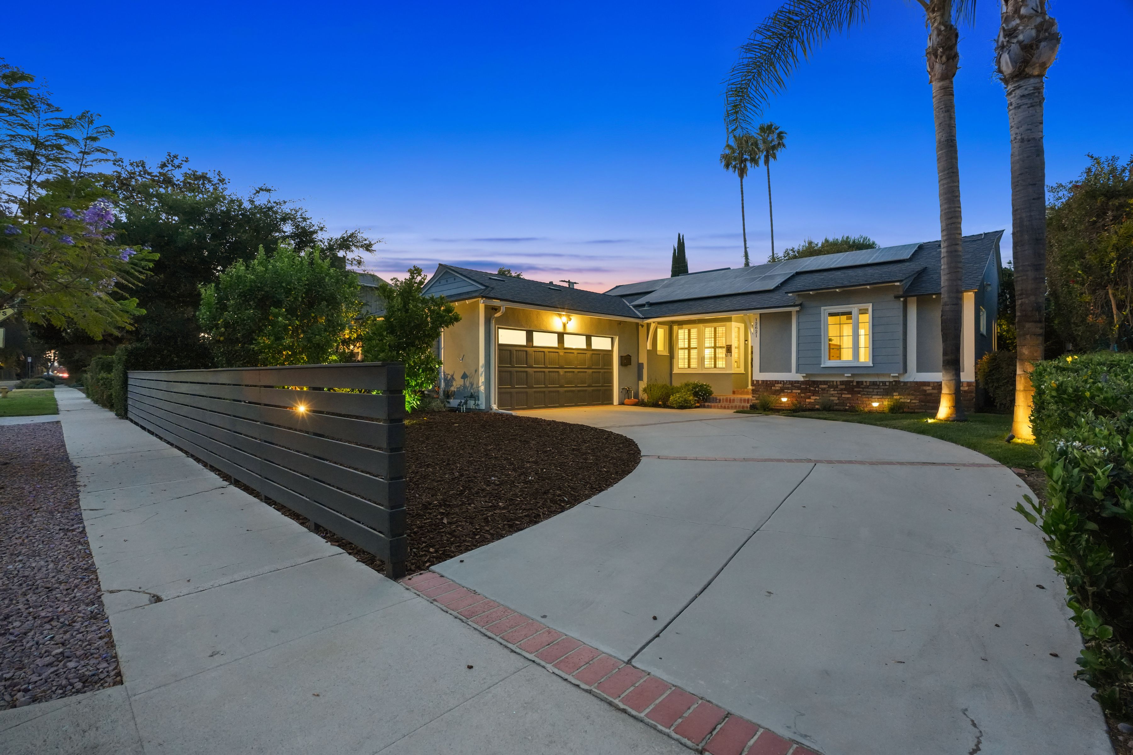  12621 Milbank Street - 物件實景