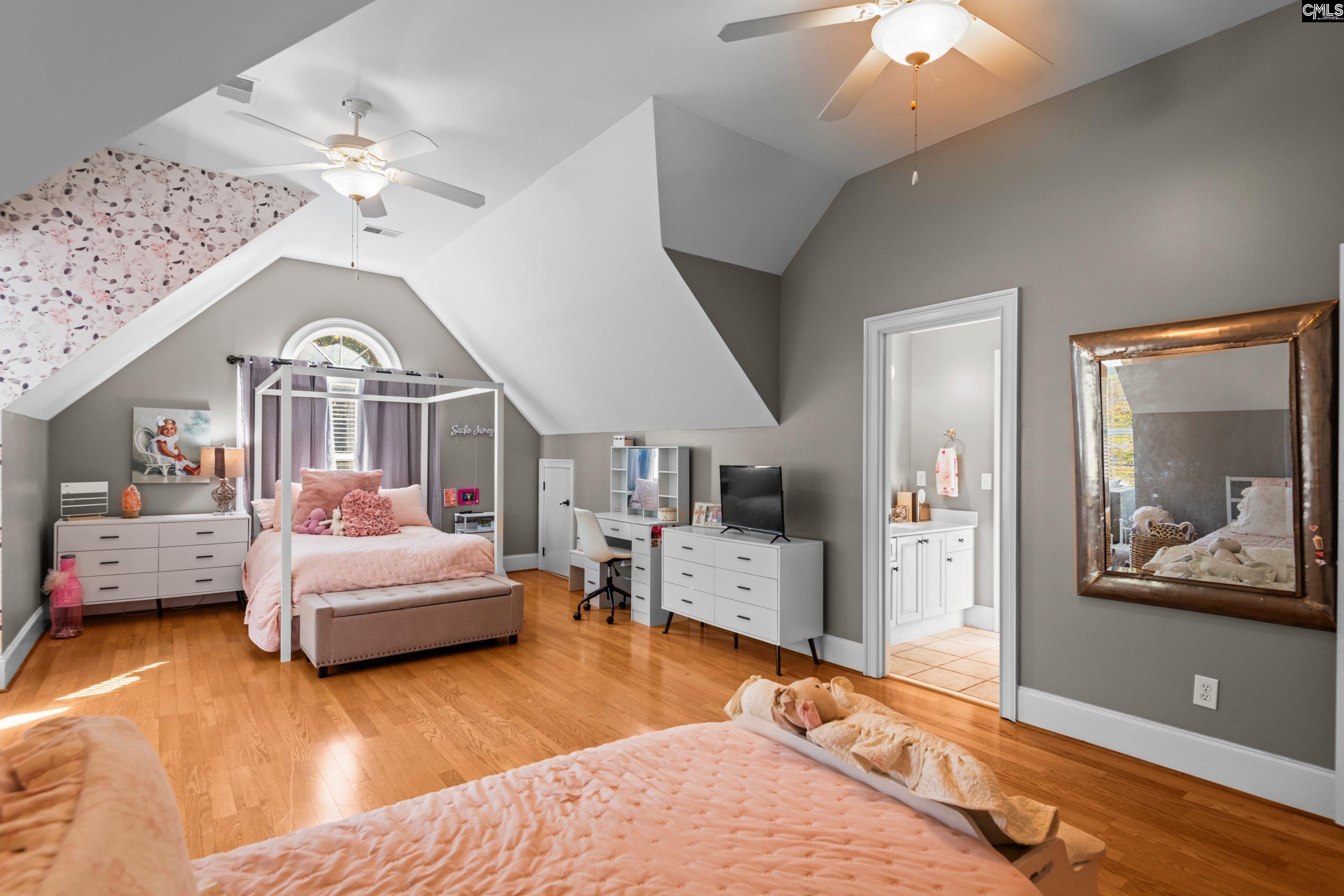 Irmo, South Carolina, 29063, United States, 5 Bedrooms Bedrooms, ,4 BathroomsBathrooms,Residential,For Sale,1990179