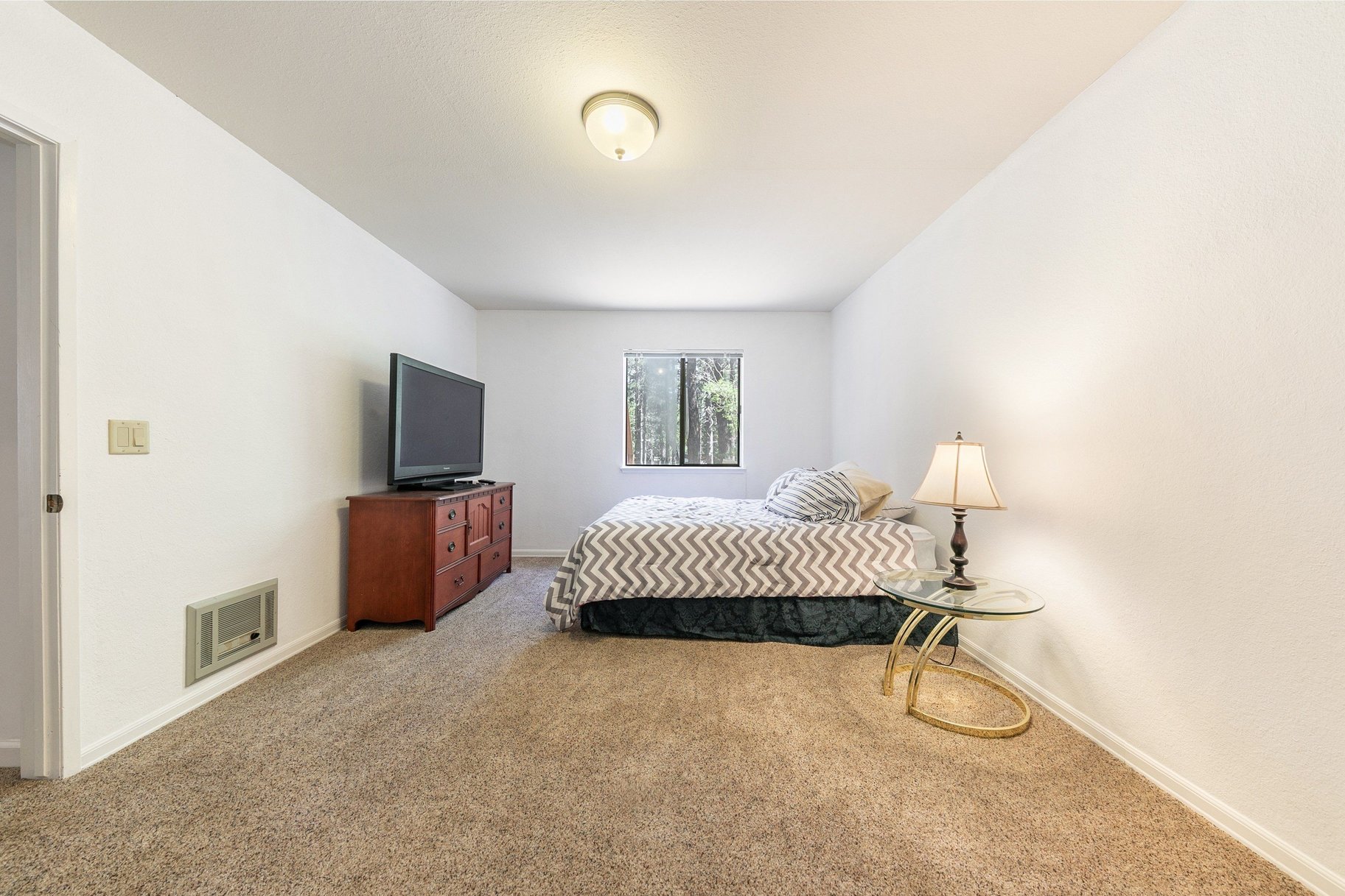  DESIRABLE TAHOE DONNER LOCATION - 物件實景