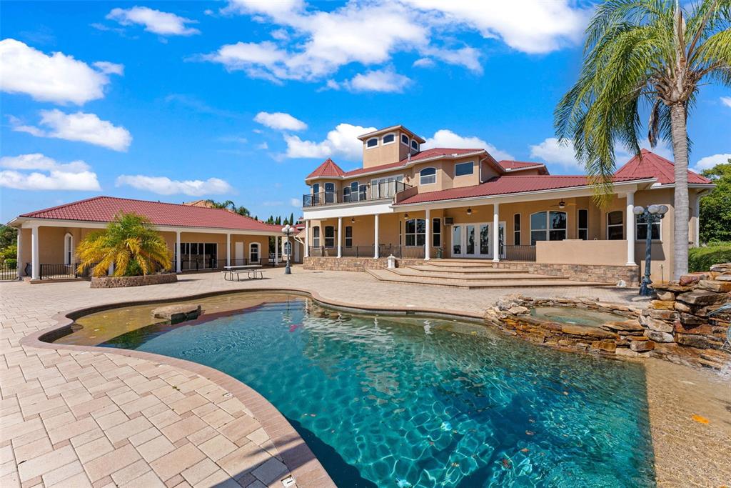 Thonotosassa, Florida, 33592, United States, 4 Bedrooms Bedrooms, ,7 BathroomsBathrooms,Residential,For Sale,1788935