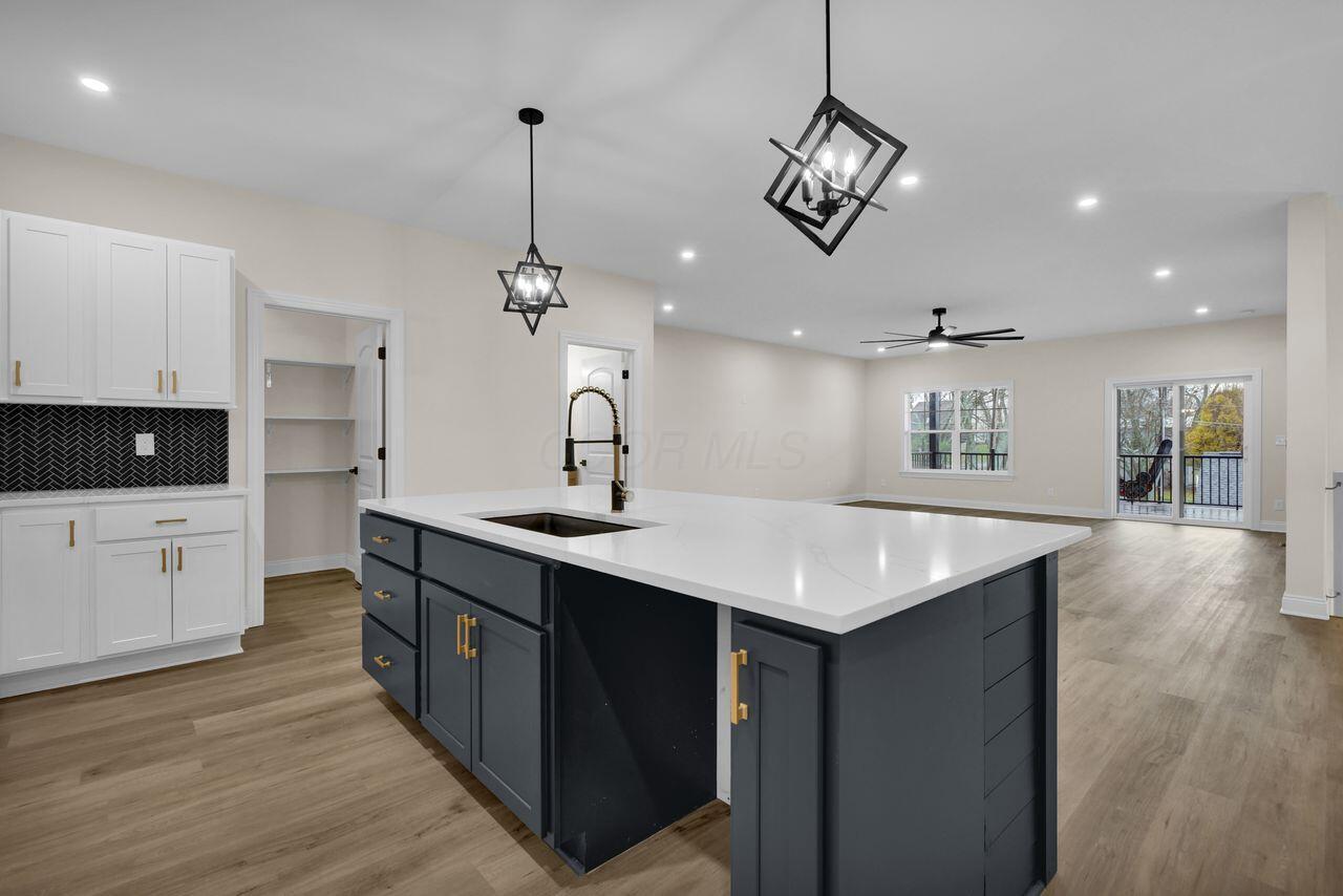 Thornville, Ohio, 43076, United States, 4 Bedrooms Bedrooms, ,4 BathroomsBathrooms,Residential,For Sale,1998970