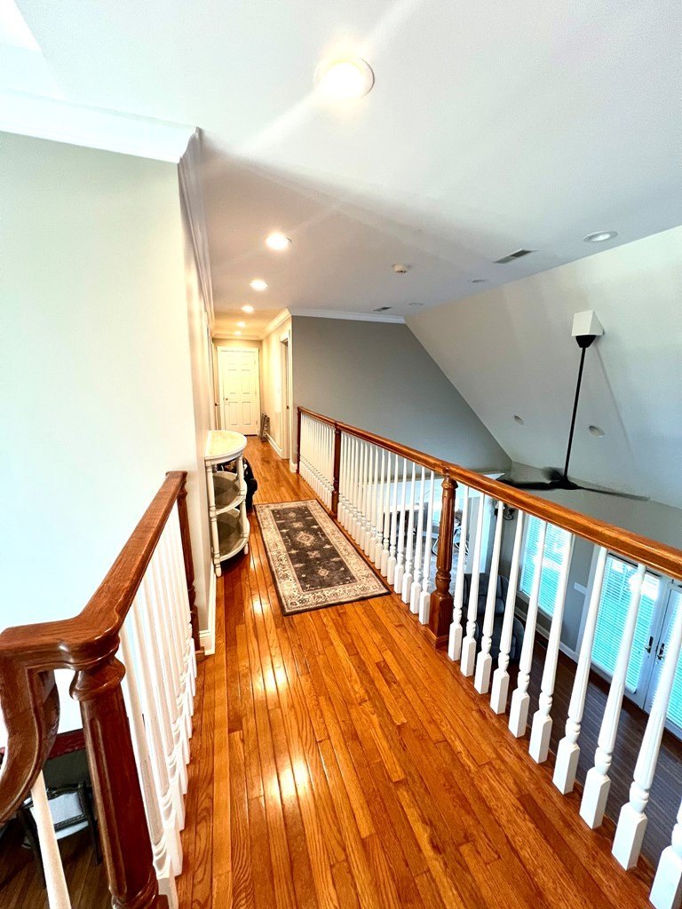 Prestonsburg, Kentucky, 41653, United States, 4 Bedrooms Bedrooms, ,4 BathroomsBathrooms,Residential,For Sale,1978376