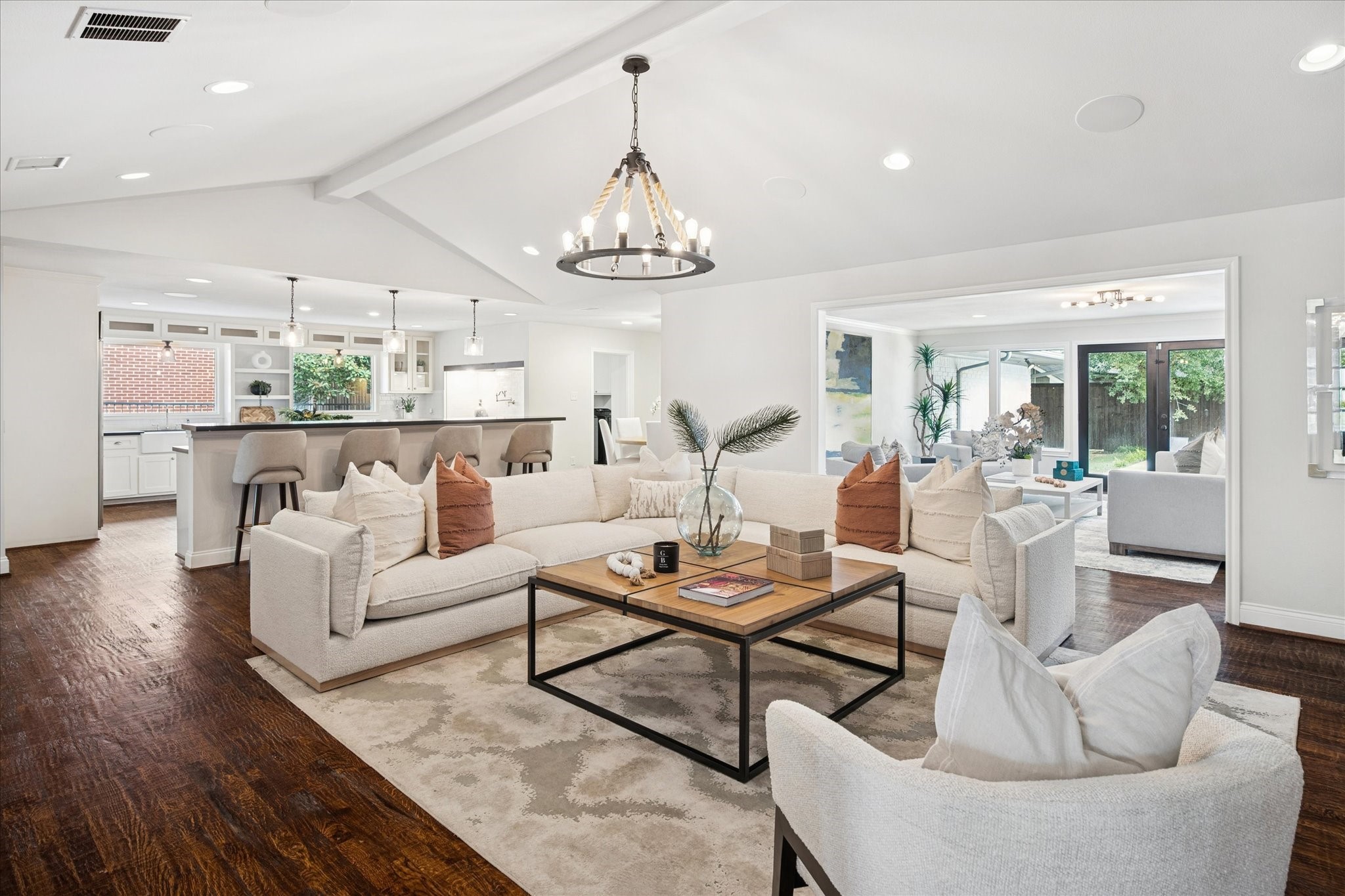 Dallas, Texas, 75230, United States, 4 Bedrooms Bedrooms, ,5 BathroomsBathrooms,Residential,For Sale,2003211