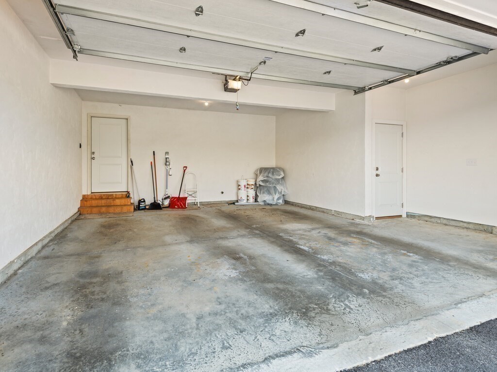 Sutton, Massachusetts, 01590, United States, 2 Bedrooms Bedrooms, ,3 BathroomsBathrooms,Residential,For Sale,1942823