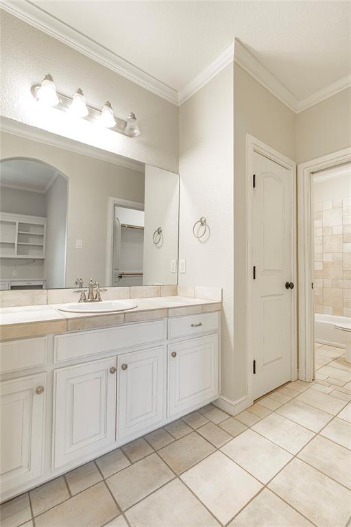 Midlothian, Texas, 76065, United States, 5 Bedrooms Bedrooms, ,7 BathroomsBathrooms,Residential,For Sale,1975064