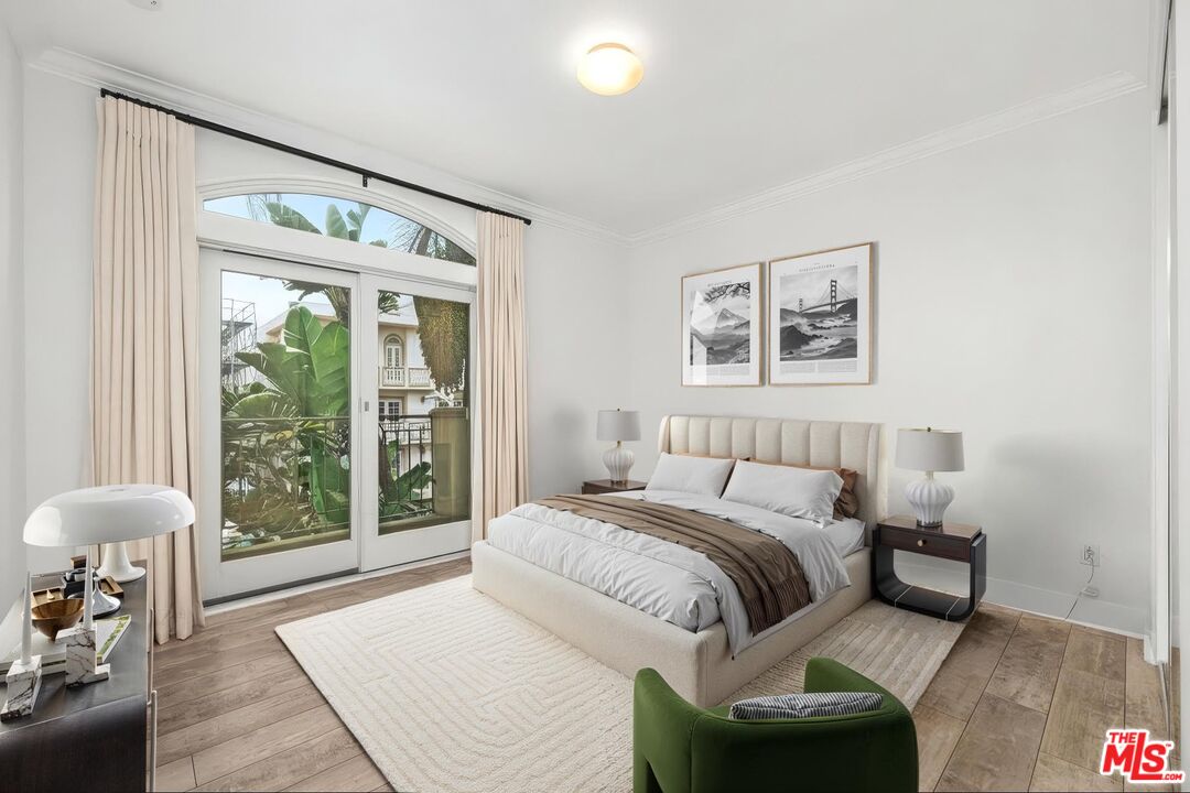 Los Angeles, California, 90049, United States, 4 Bedrooms Bedrooms, ,5 BathroomsBathrooms,Residential,For Sale,1840692