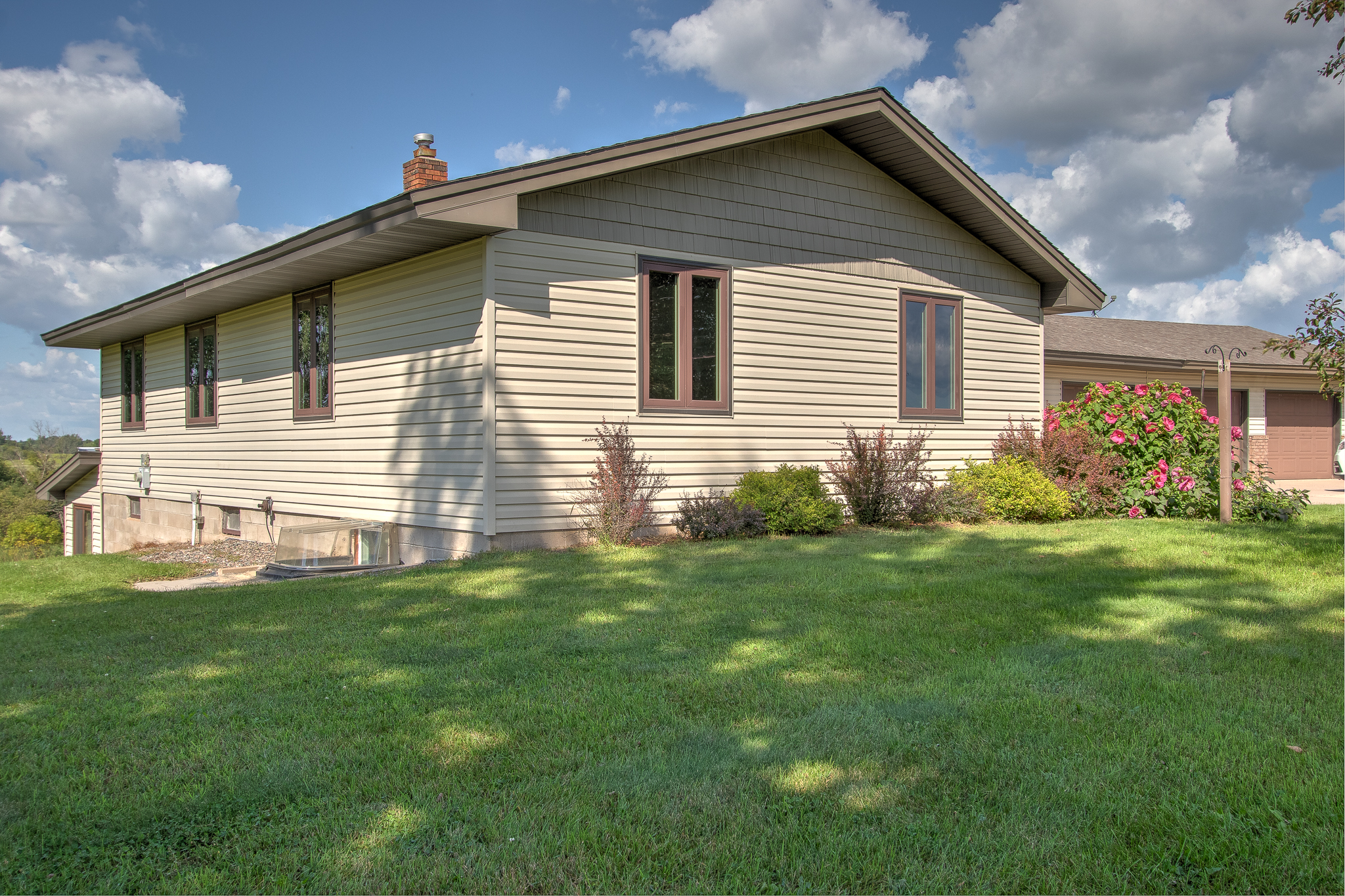 Cambridge, Minnesota, 55008, United States, 4 Bedrooms Bedrooms, ,1 BathroomBathrooms,Residential,For Sale,1973856