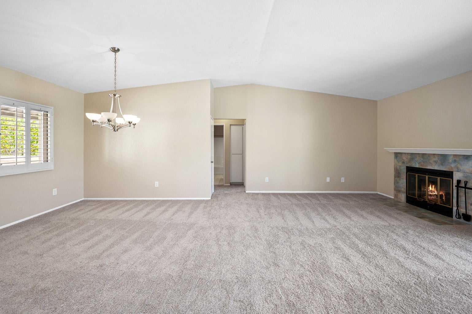 Indio, California, 92203, United States, 3 Bedrooms Bedrooms, ,2 BathroomsBathrooms,Residential,For Sale,1973711