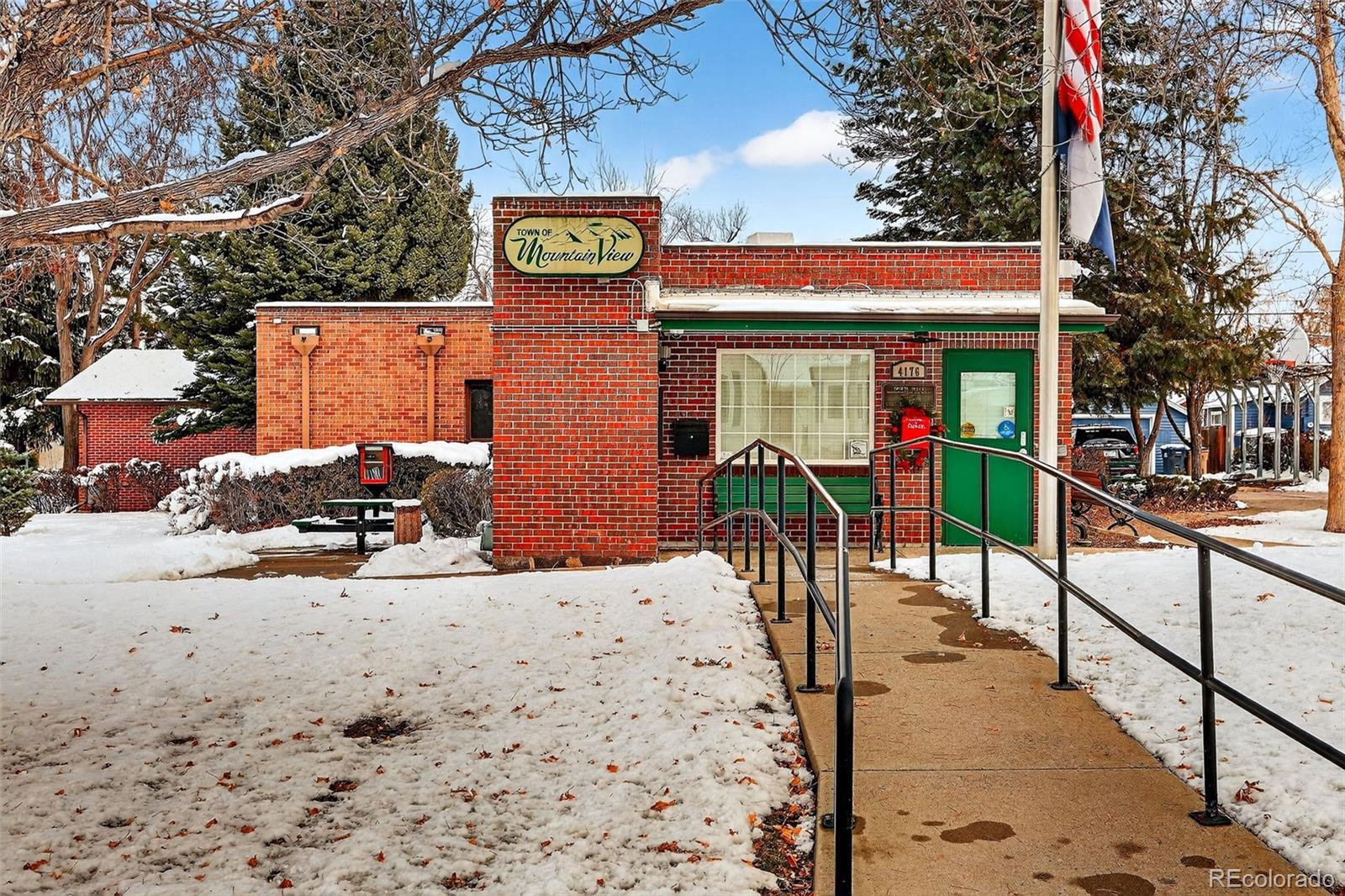 Denver, Colorado, 80212, United States, 2 Bedrooms Bedrooms, ,2 BathroomsBathrooms,Residential,For Sale,2003423