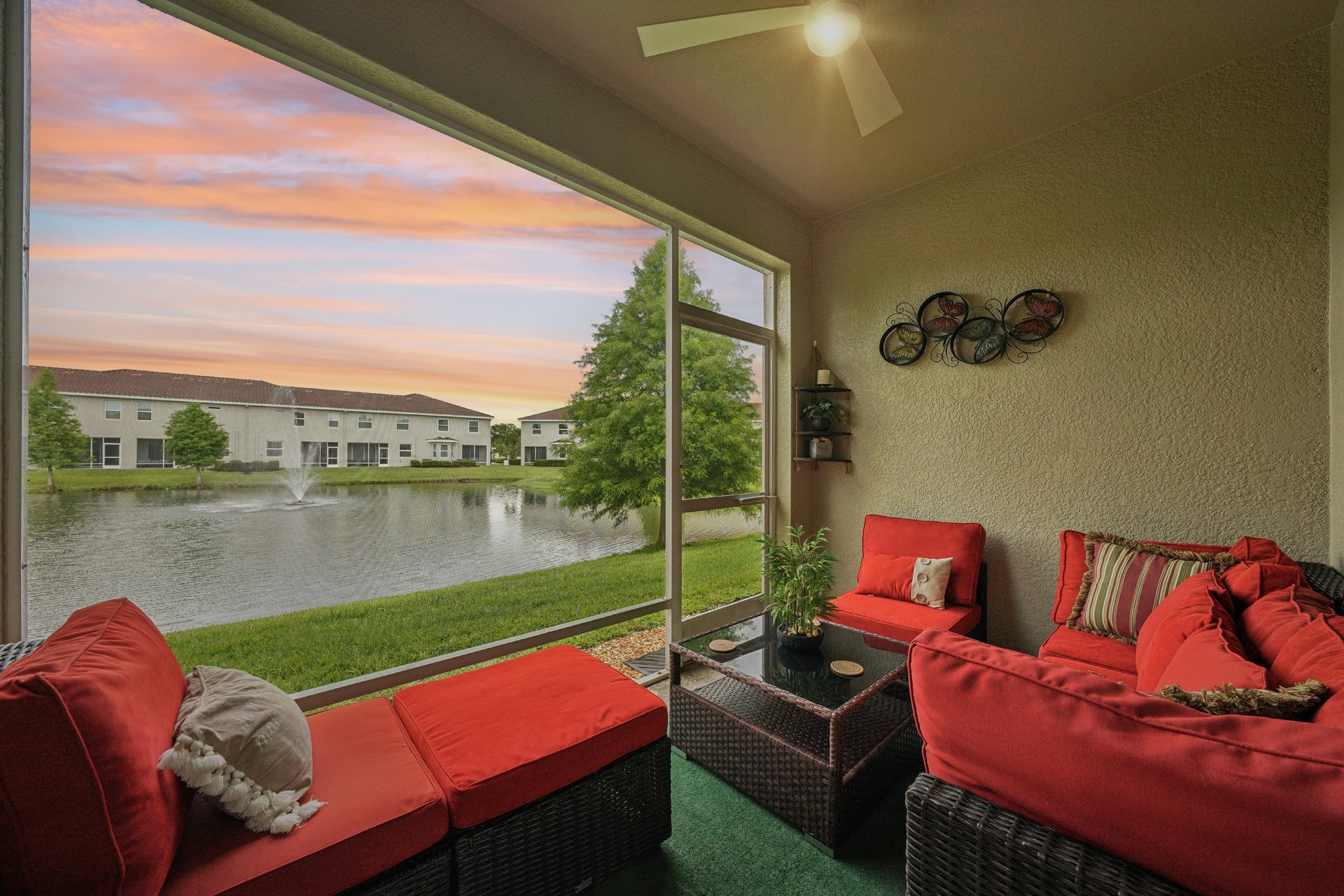 St. Petersburg, Florida, 33703, United States, 3 Bedrooms Bedrooms, ,3 BathroomsBathrooms,Residential,For Sale,1881244