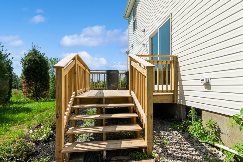 Franklin Twp., New Jersey, 08825, United States, 2 Bedrooms Bedrooms, ,3 BathroomsBathrooms,Residential,For Sale,1820941