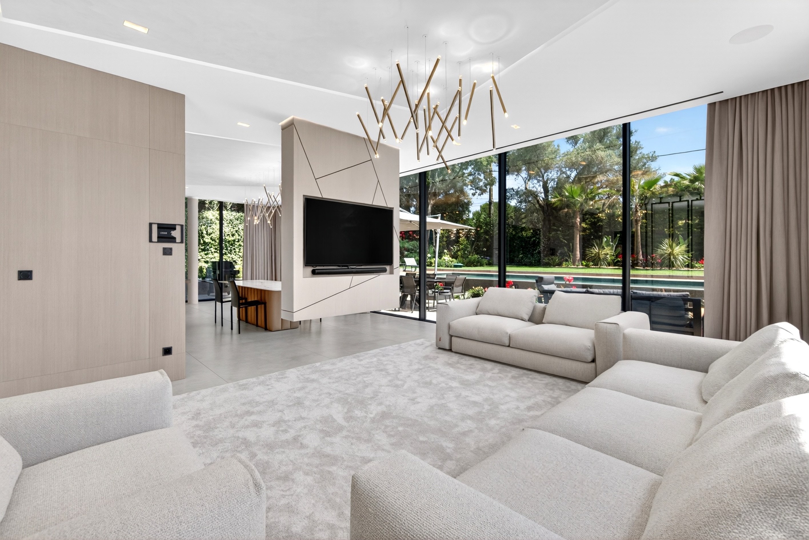  New contemporary luxury villa within a private estate in Cap d’Antibes, walking… - 物件實景
