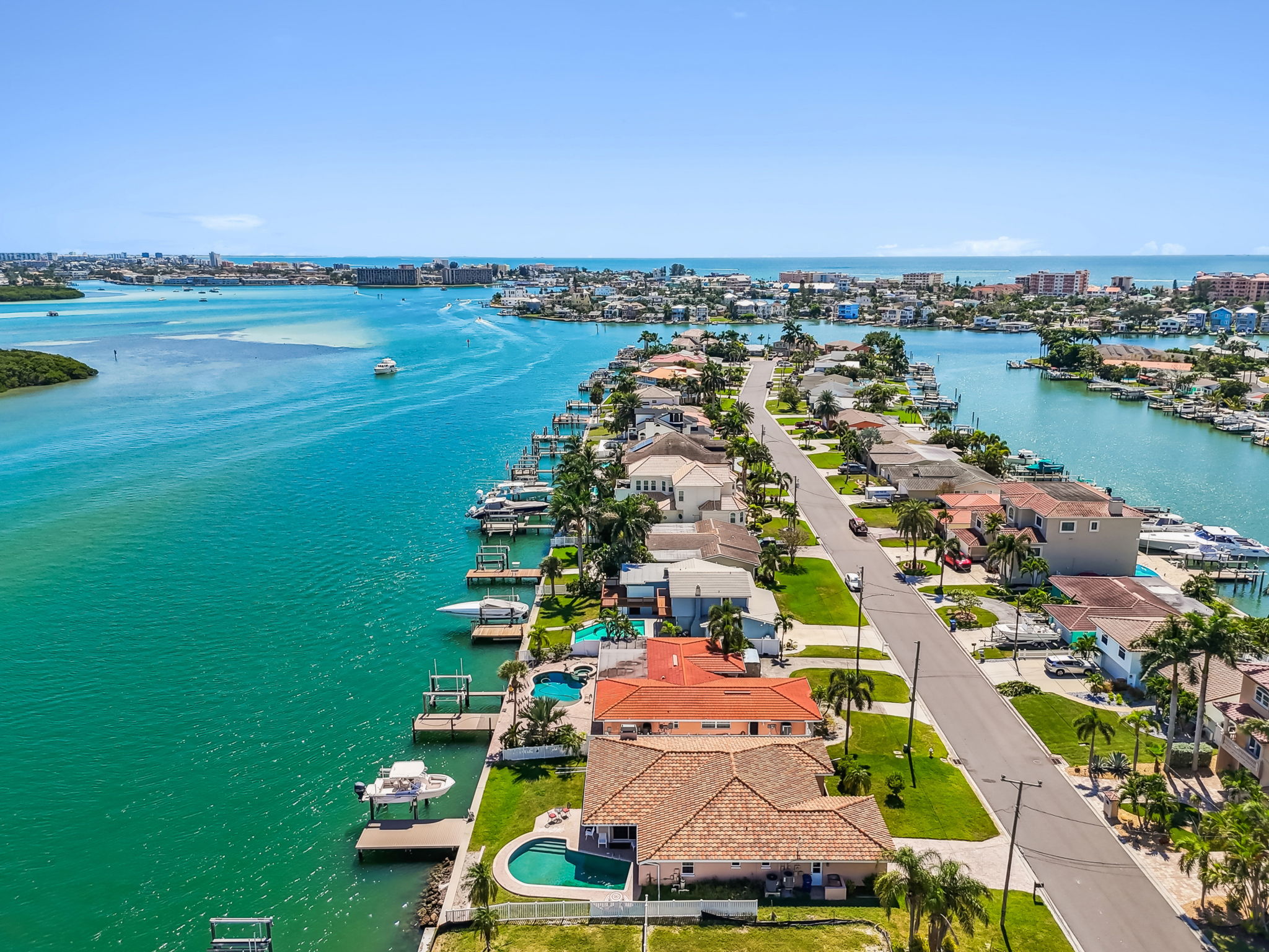 Madeira Beach, Florida, 33708, United States, 4 Bedrooms Bedrooms, ,2 BathroomsBathrooms,Residential,For Sale,2005483