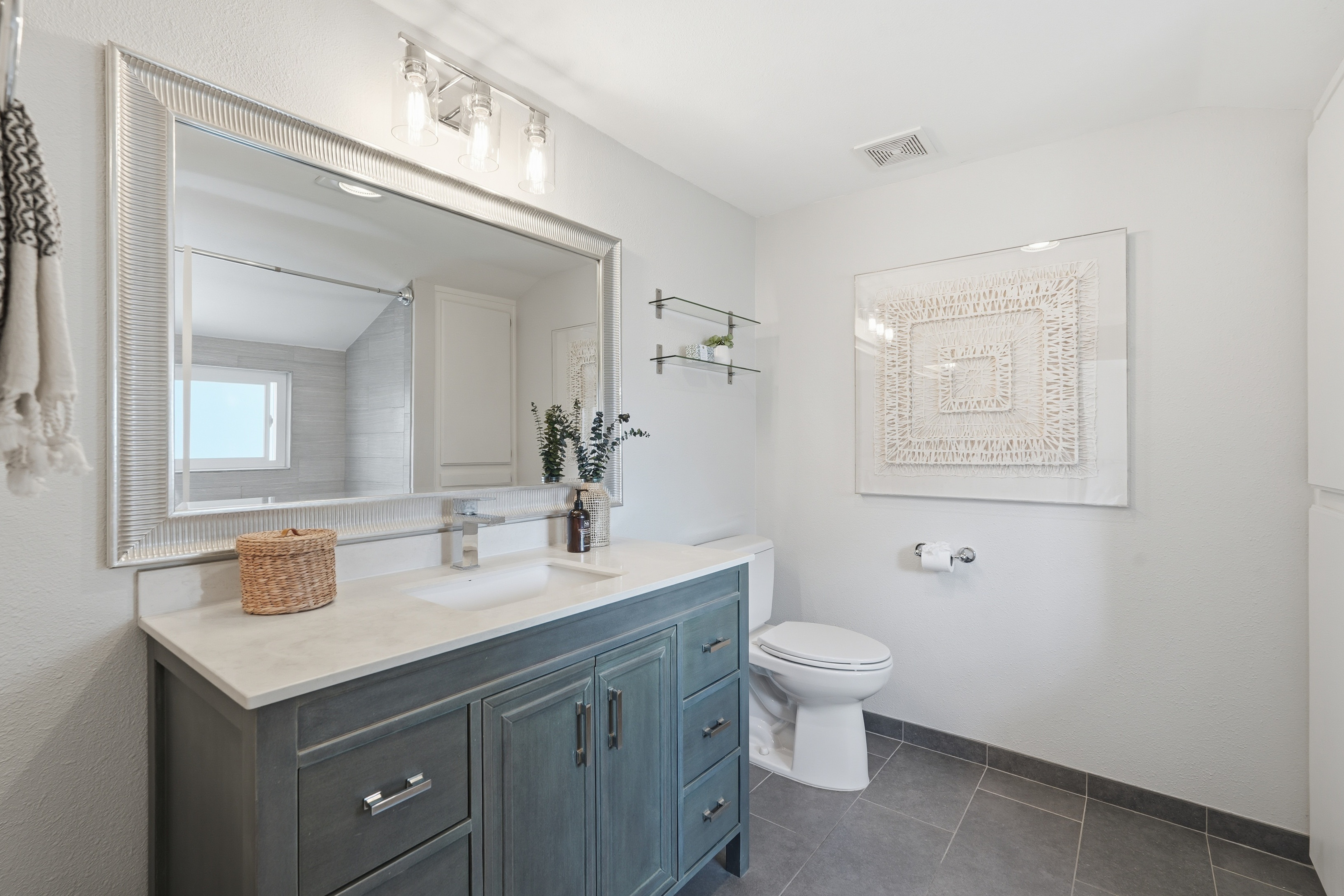  2409 Vanderbilt Lane, Redondo Beach, CA 90278 - 物件實景