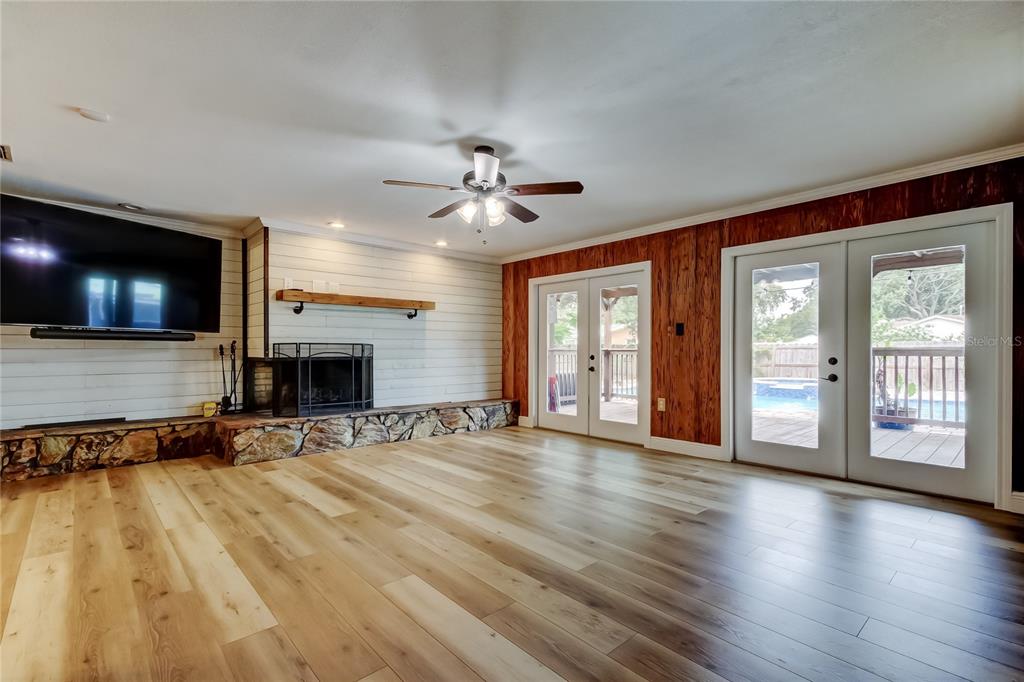 St Petersburg, Florida, 33710, United States, 3 Bedrooms Bedrooms, ,2 BathroomsBathrooms,Residential,For Sale,1877188
