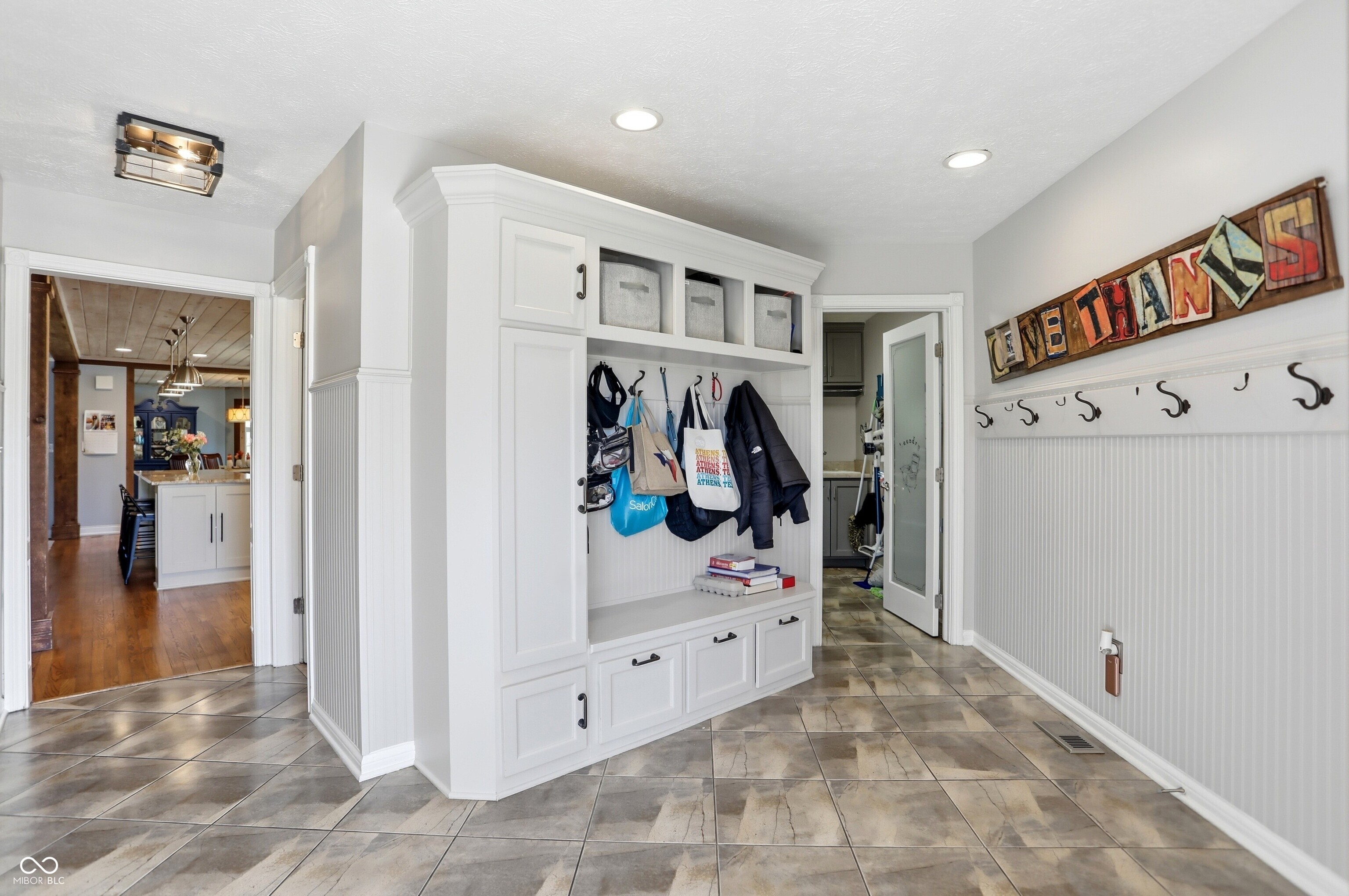 Bargersville, Indiana, 46106, United States, 5 Bedrooms Bedrooms, ,6 BathroomsBathrooms,Residential,For Sale,1992401