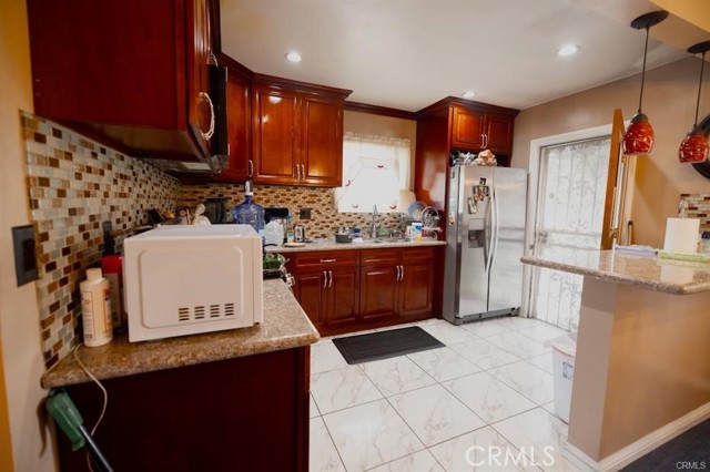 Huntington Park, California, 90255, United States, 4 Bedrooms Bedrooms, ,Residential,For Sale,1836286