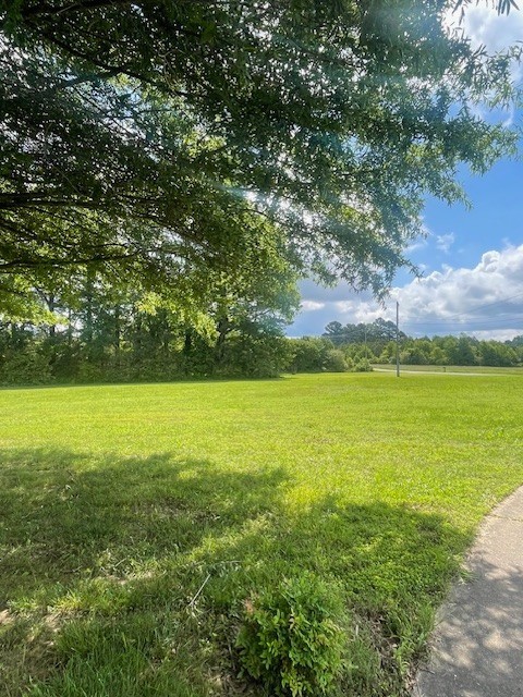 Lawrenceburg, Tennessee, 38464, United States, 5 Bedrooms Bedrooms, ,4 BathroomsBathrooms,Residential,For Sale,1918040
