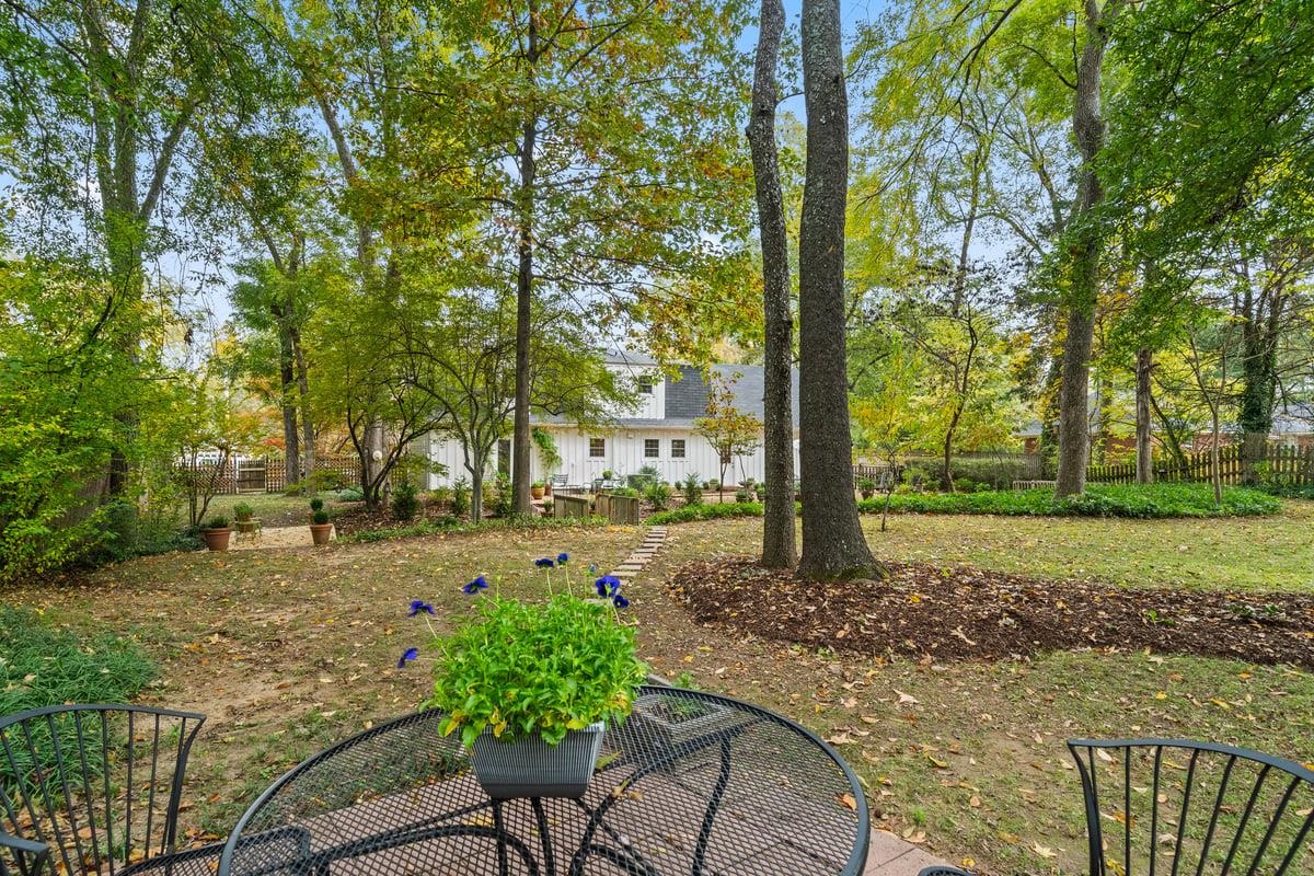 Collierville, Tennessee, 38017, United States, 3 Bedrooms Bedrooms, ,3 BathroomsBathrooms,Residential,For Sale,1989206