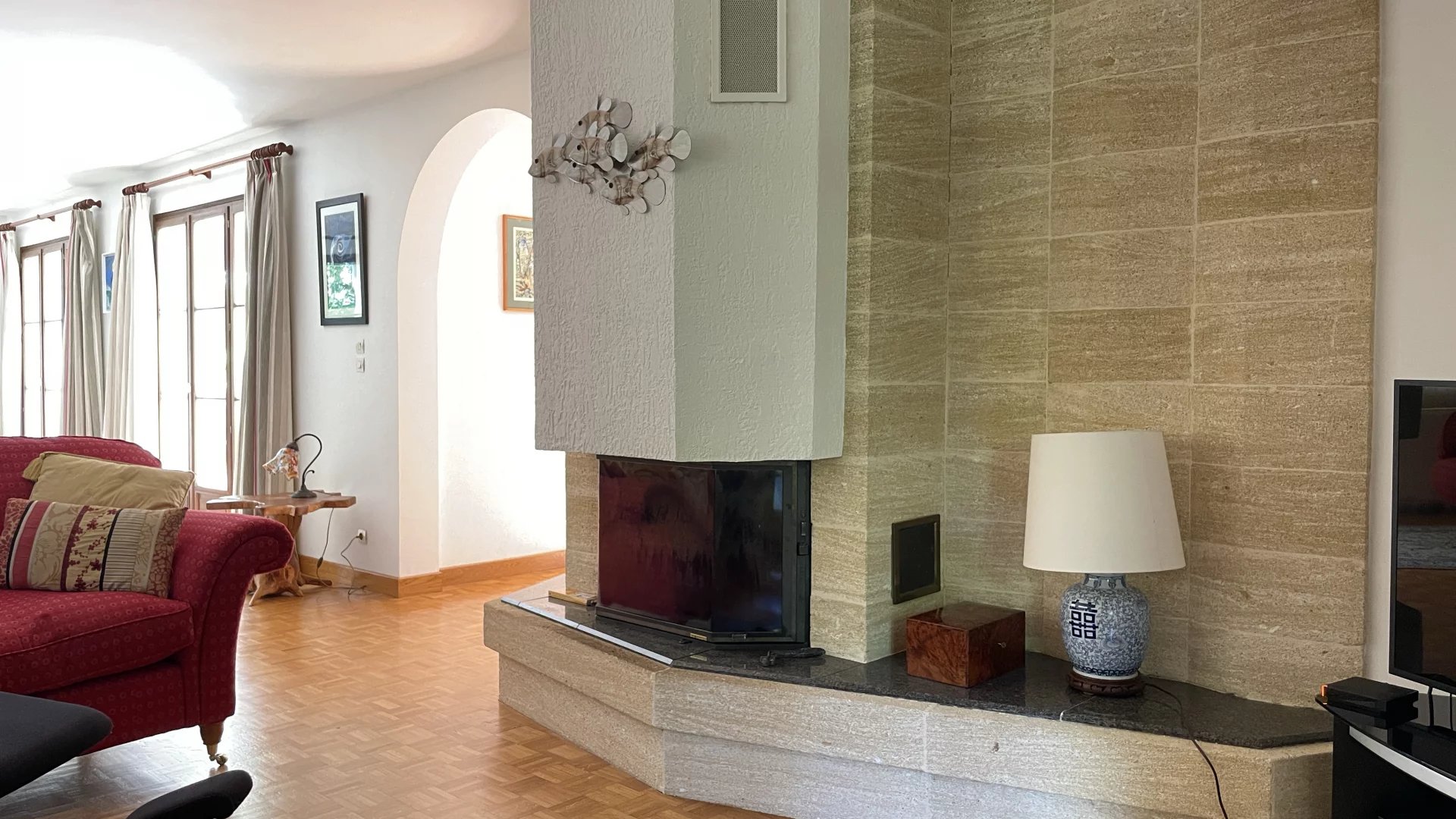 Samois-sur-Seine, Île-de-France, 77920, FR, 5 Bedrooms Bedrooms, ,4 BathroomsBathrooms,Residential,For Sale,1600874