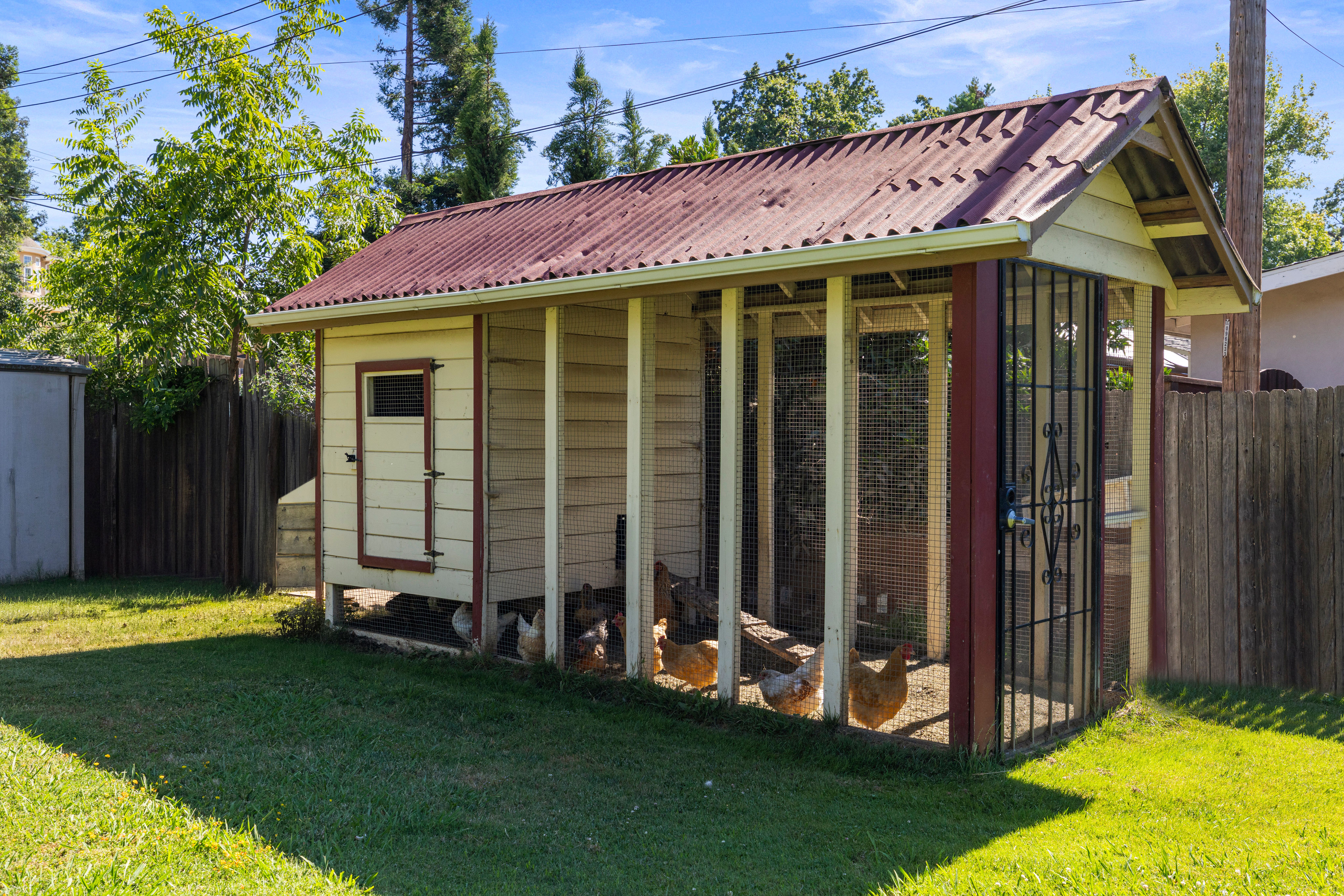  8723 Phoenix Avenue, Fair Oaks, CA 95628 - 物件實景