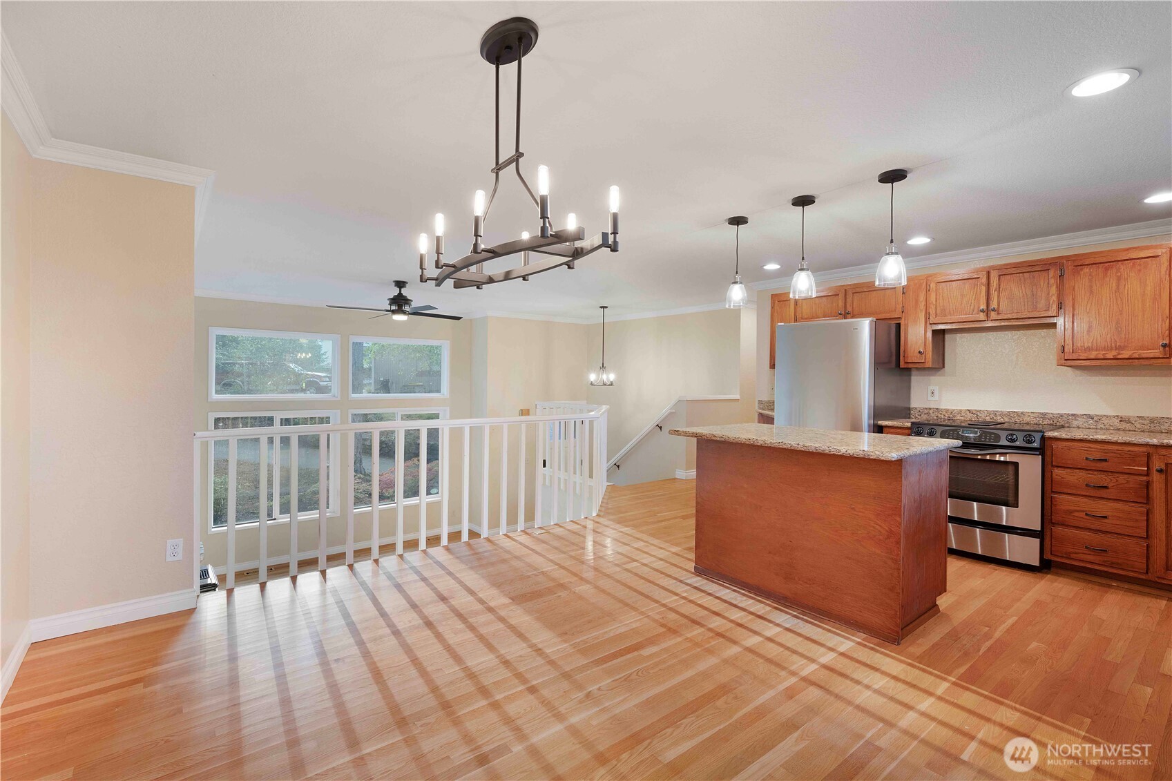 Silverdale, Washington, 98383, United States, 3 Bedrooms Bedrooms, ,2 BathroomsBathrooms,Residential,For Sale,1939245