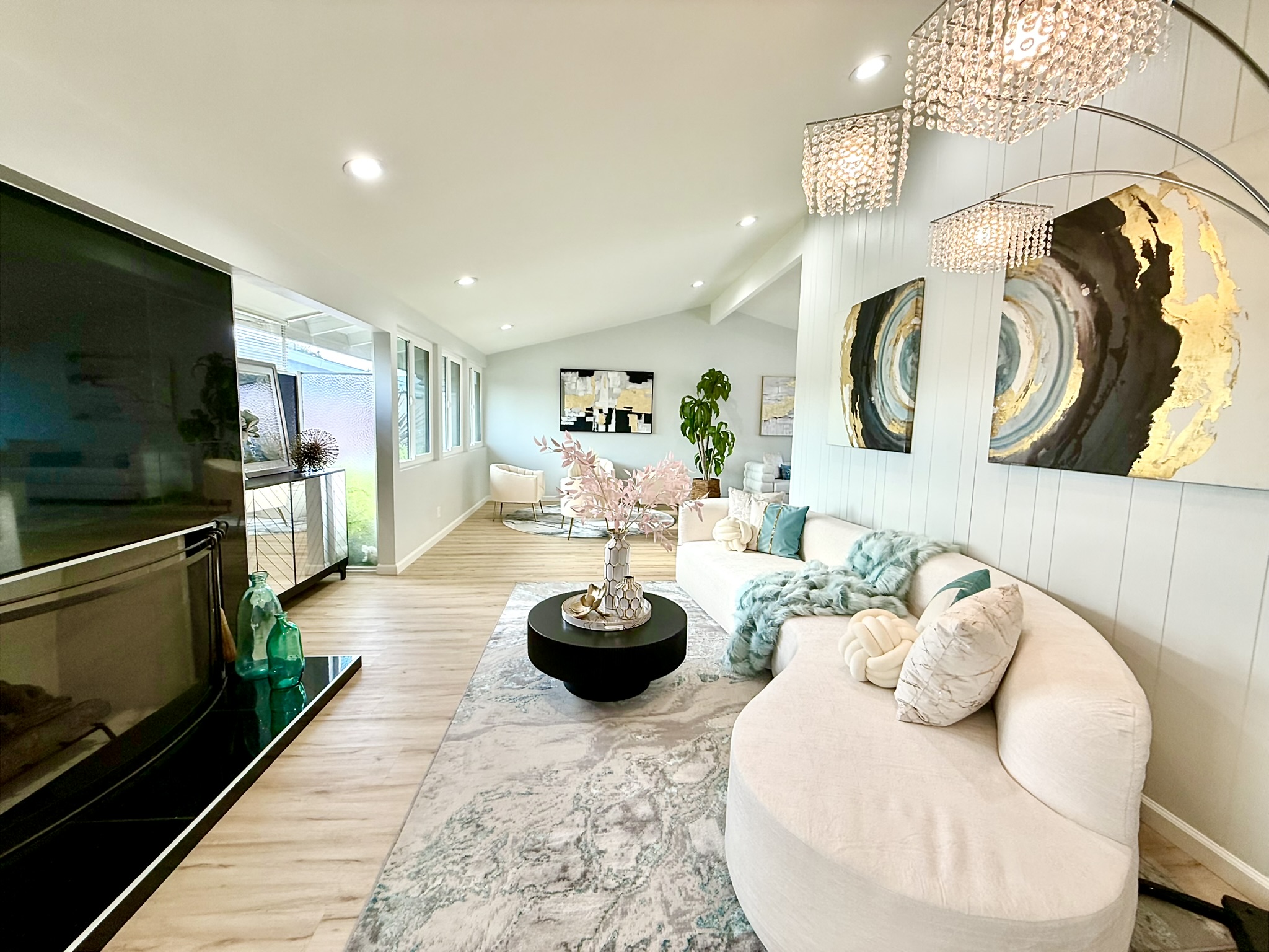 Los Alamitos, California, 90720, United States, 5 Bedrooms Bedrooms, ,4 BathroomsBathrooms,Residential,For Sale,1895084