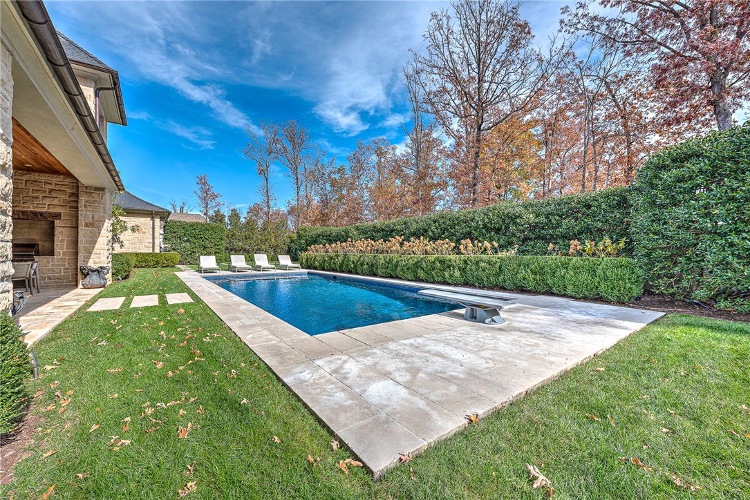 Fayetteville, Arkansas, 72704, United States, 4 Bedrooms Bedrooms, ,5 BathroomsBathrooms,Residential,For Sale,1993299