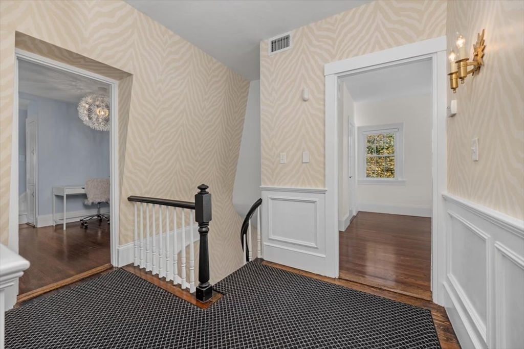 Hingham, Massachusetts, 02043, United States, 6 Bedrooms Bedrooms, ,5 BathroomsBathrooms,Residential,For Sale,1969393