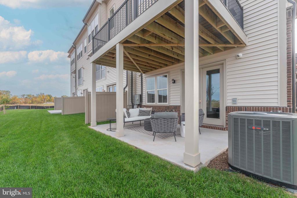 Ashburn, Virginia, 20148, United States, 3 Bedrooms Bedrooms, ,4 BathroomsBathrooms,Residential,For Sale,1861739