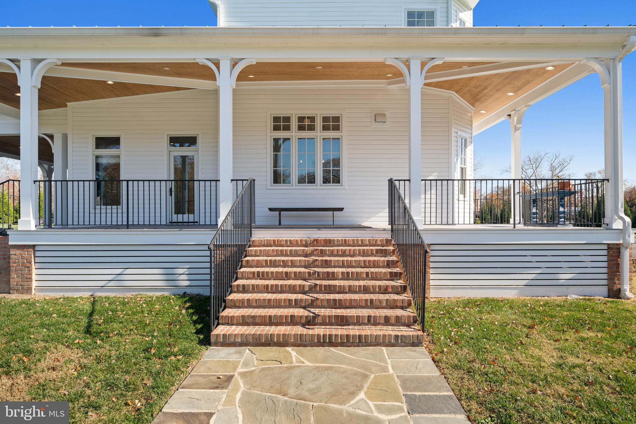 La Plata, Maryland, 20646, United States, 5 Bedrooms Bedrooms, ,4 BathroomsBathrooms,Residential,For Sale,1990245