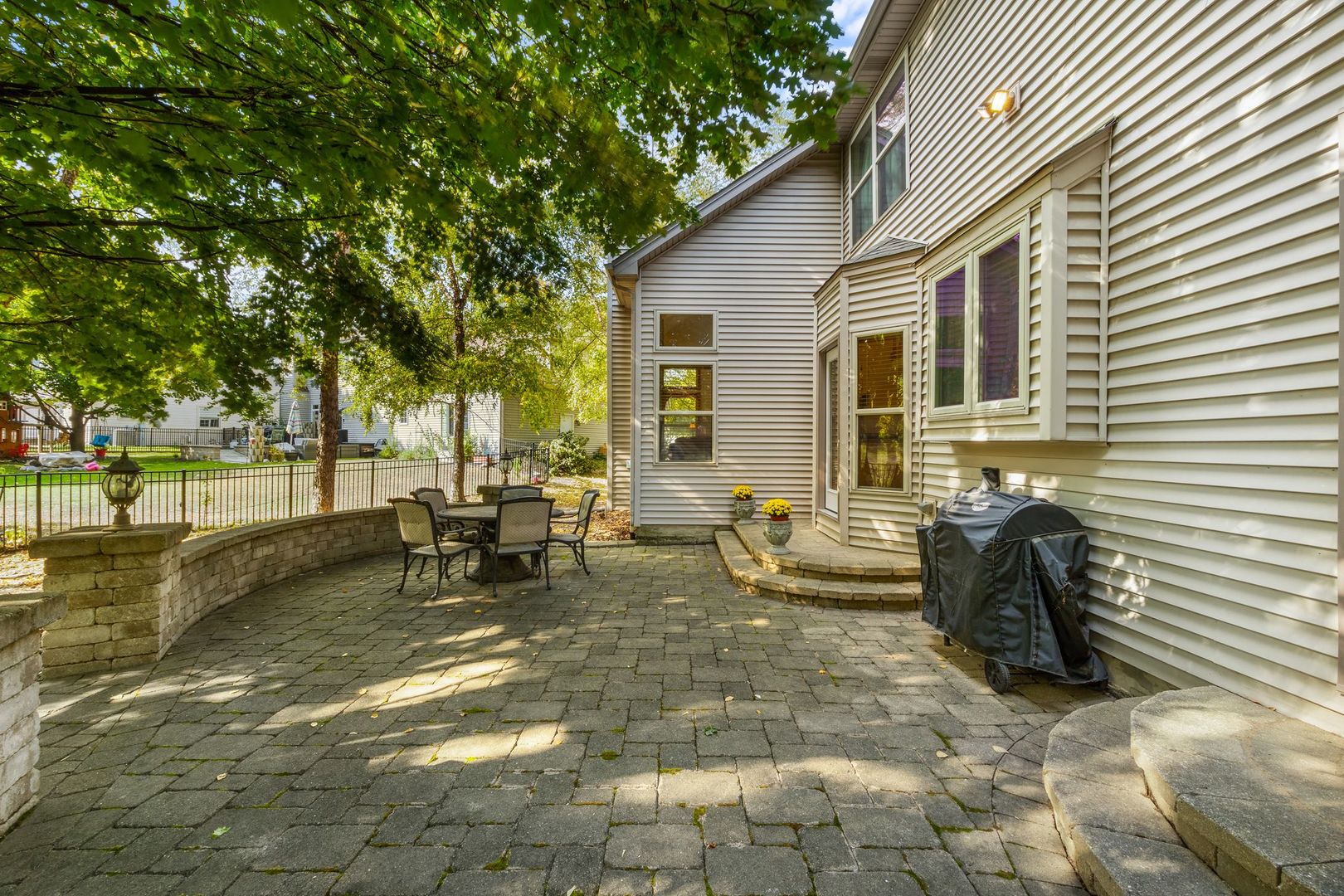 Oswego, Illinois, 60543, United States, 5 Bedrooms Bedrooms, ,4 BathroomsBathrooms,Residential,For Sale,1989652