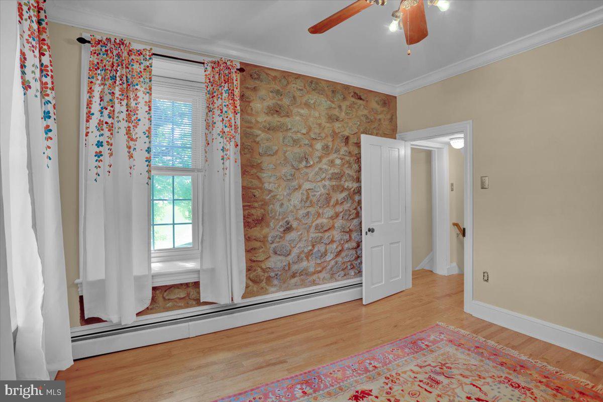 Mohrsville, Pennsylvania, 19541, United States, 4 Bedrooms Bedrooms, ,2 BathroomsBathrooms,Residential,For Sale,1827431