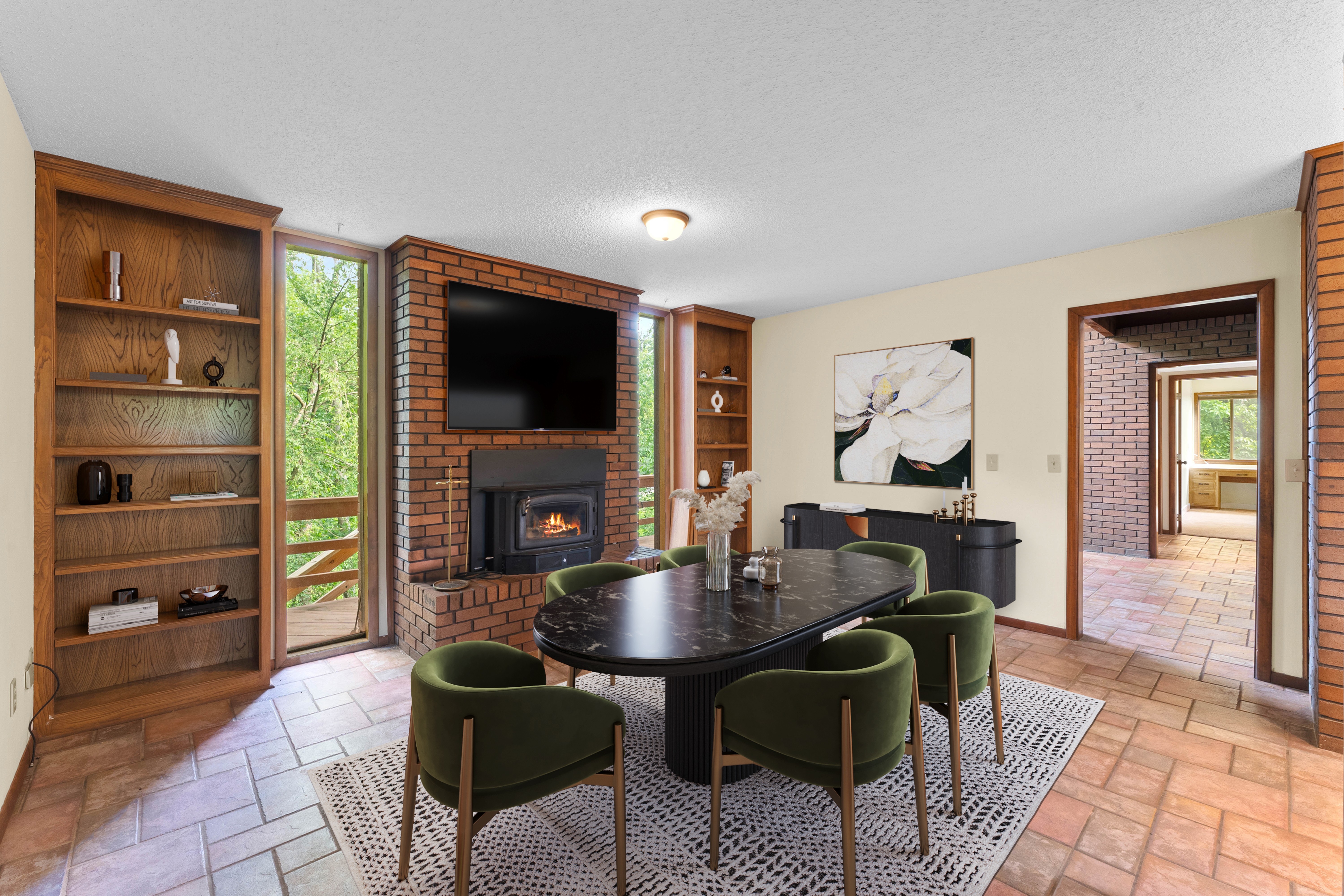 Bentonville, Arkansas, 72712, United States, 3 Bedrooms Bedrooms, ,2 BathroomsBathrooms,Residential,For Sale,1846586