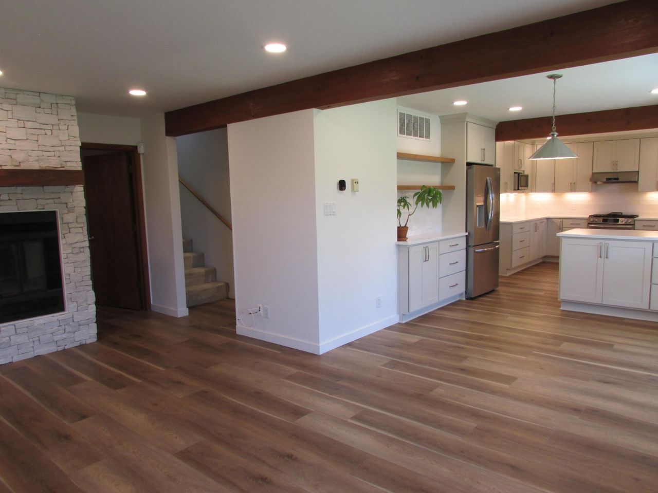 Albuquerque, New Mexico, 87111, United States, 4 Bedrooms Bedrooms, ,3 BathroomsBathrooms,Residential,For Sale,1919605