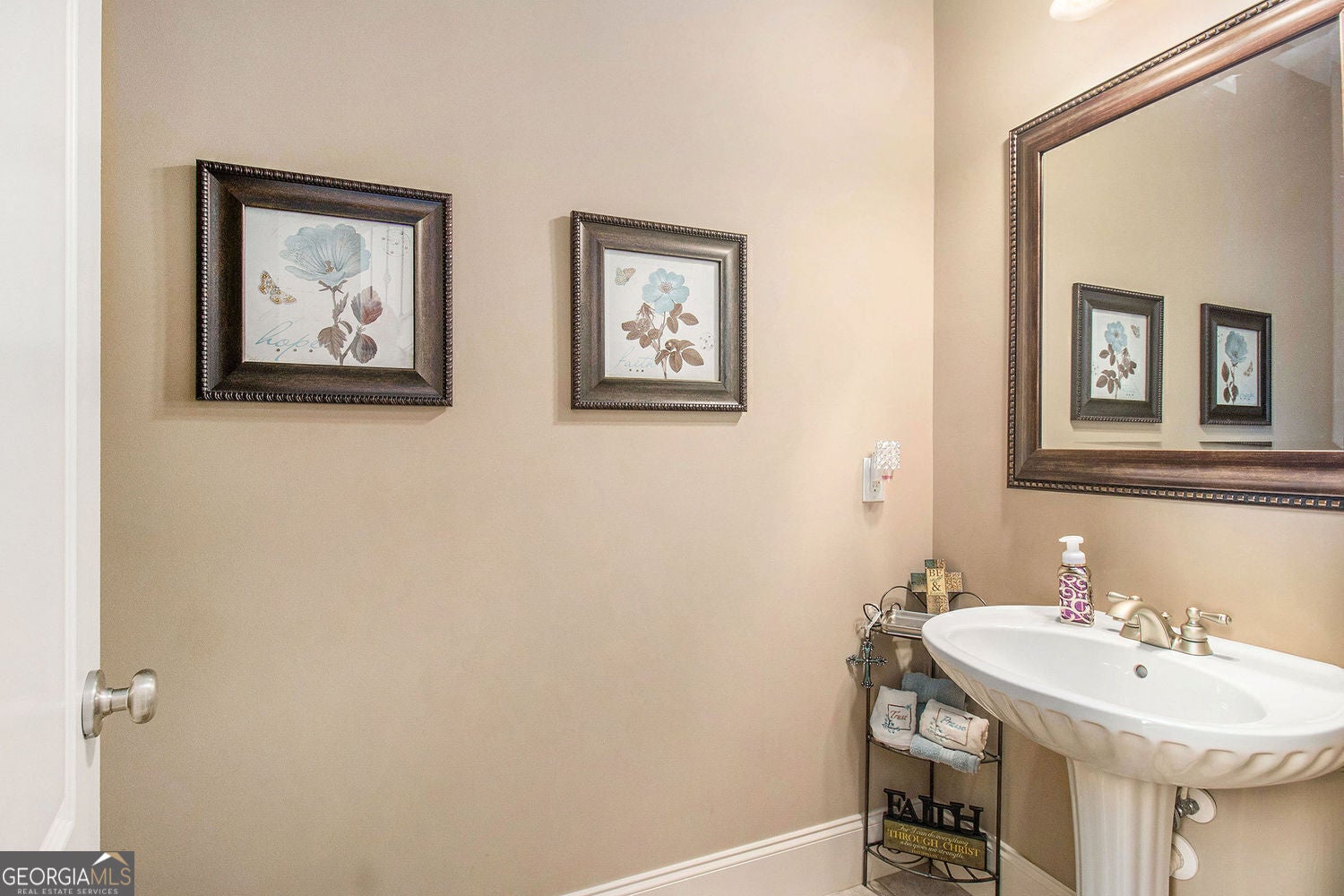 McDonough, Georgia, 30252, United States, 4 Bedrooms Bedrooms, ,4 BathroomsBathrooms,Residential,For Sale,1858890