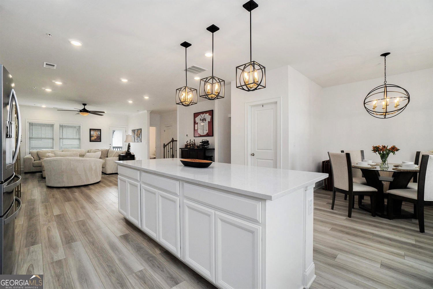 Smyrna, Georgia, 30126, United States, 4 Bedrooms Bedrooms, ,4 BathroomsBathrooms,Residential,For Sale,1959897