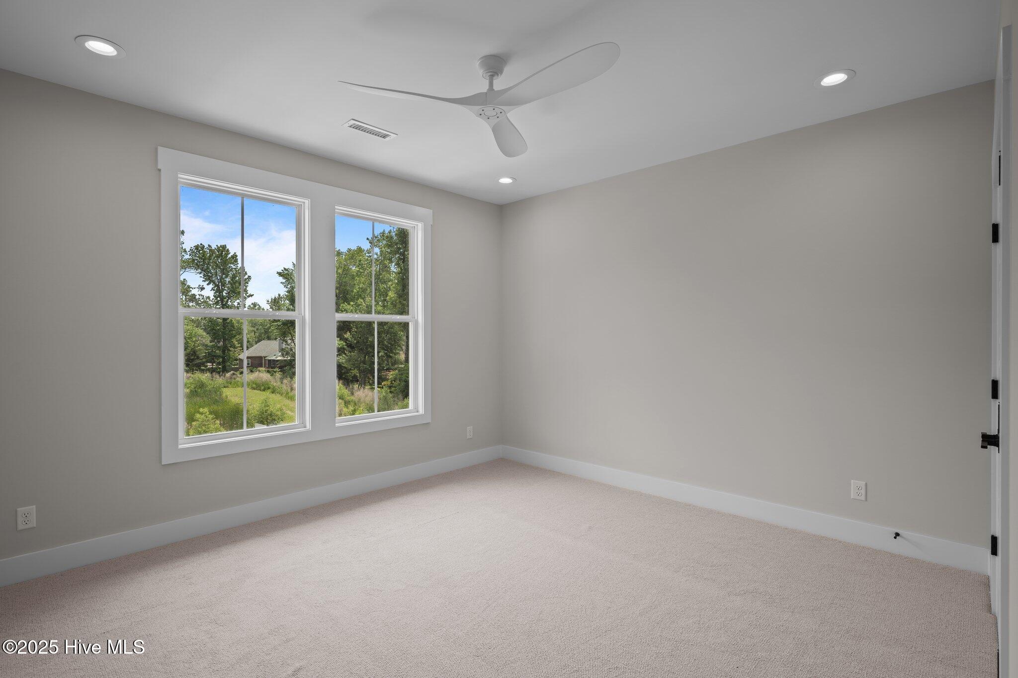 Wilmington, North Carolina, 28411, United States, 4 Bedrooms Bedrooms, ,4 BathroomsBathrooms,Residential,For Sale,1979455