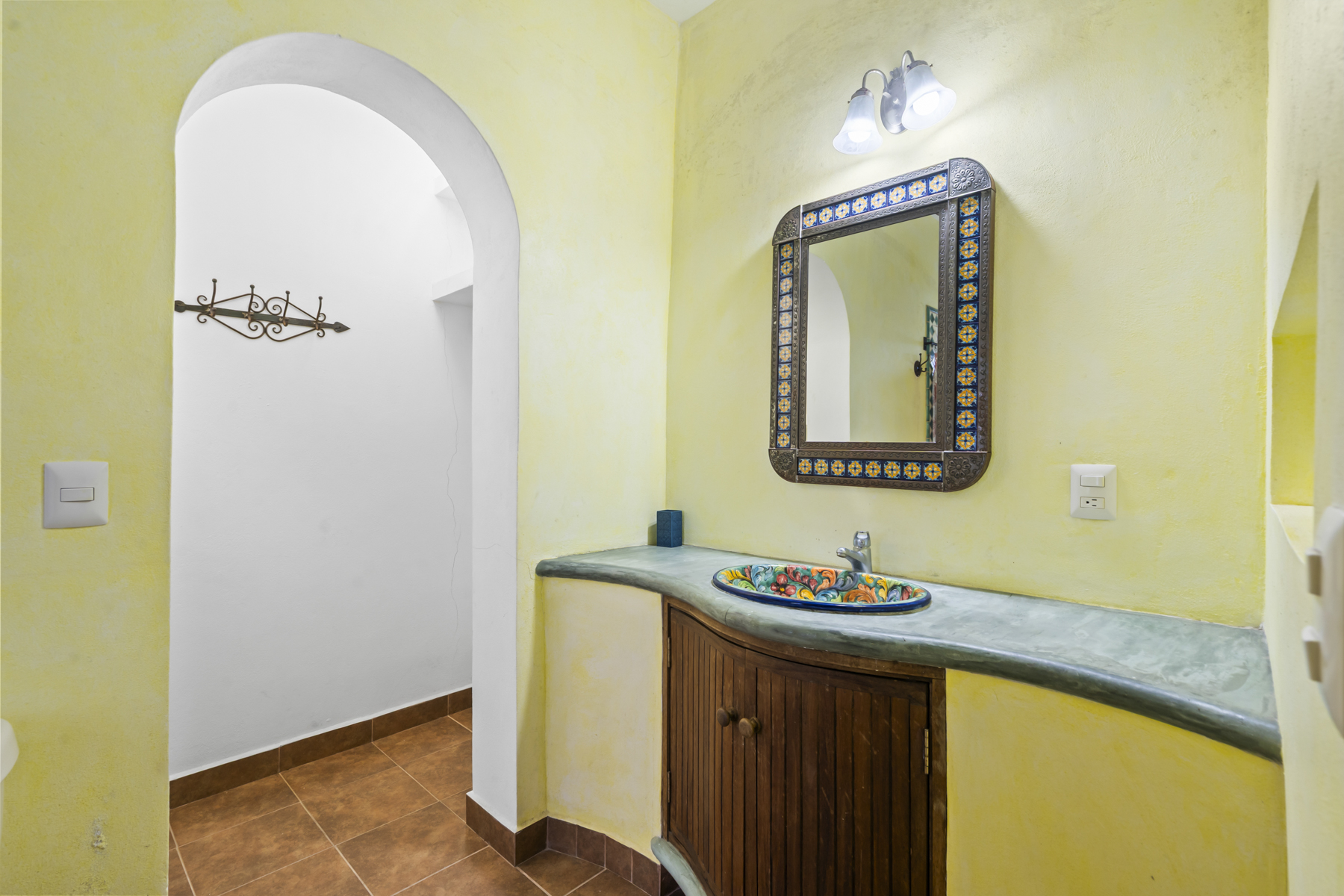  Casa Arena y Sol  Home for renovation one block from Sayulita Beach - 物件實景
