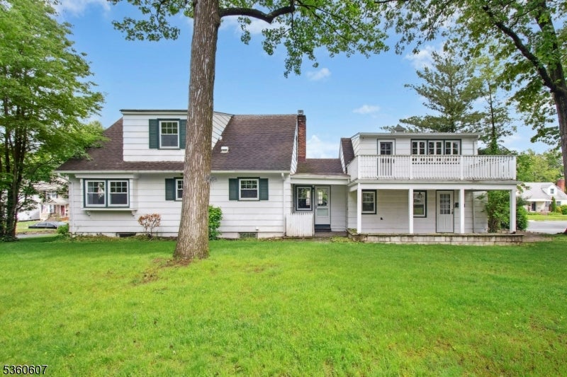 Garwood Boro, New Jersey, 07027, United States, 5 Bedrooms Bedrooms, ,4 BathroomsBathrooms,Residential,For Sale,1835599