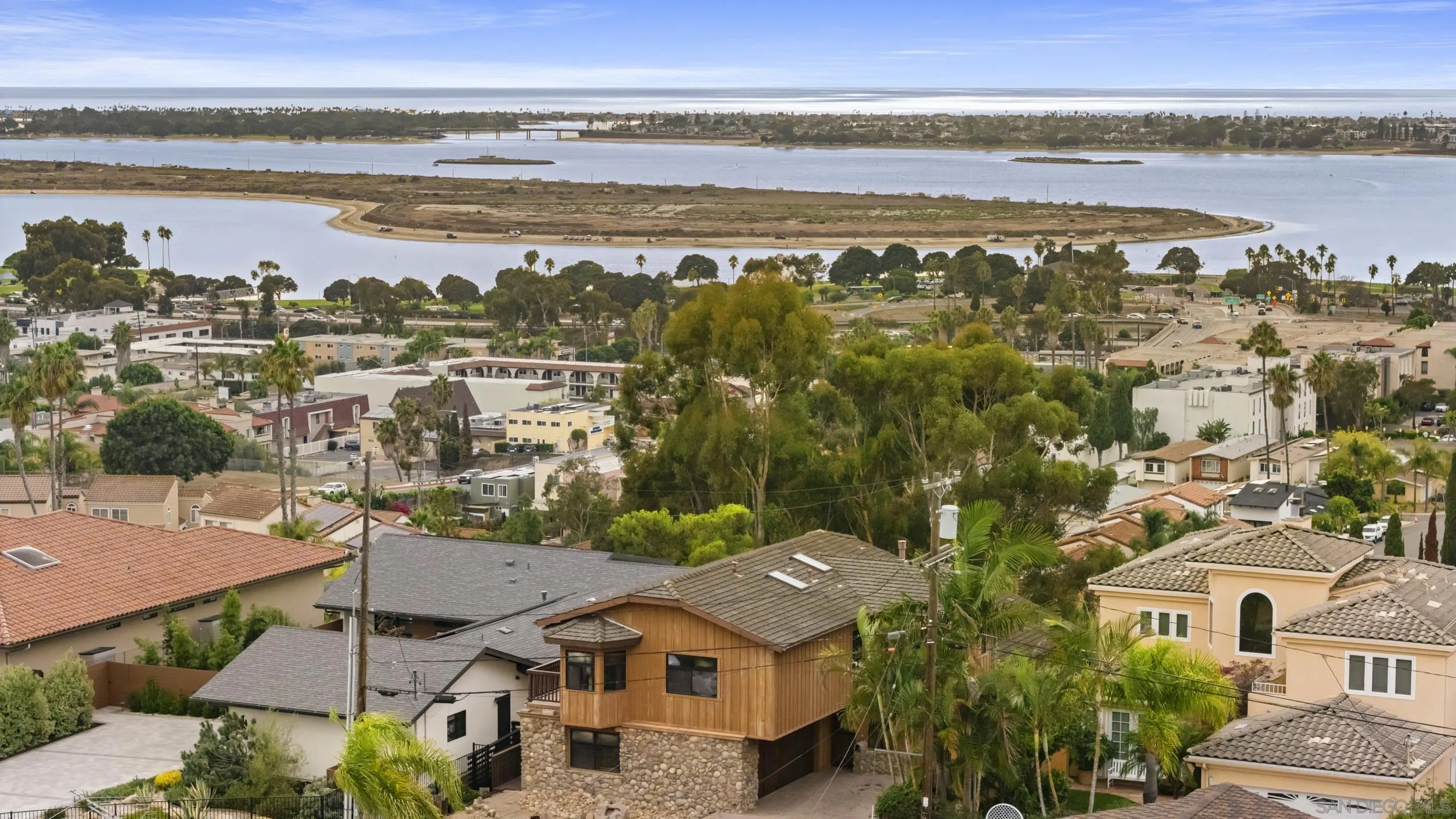 San Diego, California, 92117, United States, 3 Bedrooms Bedrooms, ,3 BathroomsBathrooms,Residential,For Sale,1966862