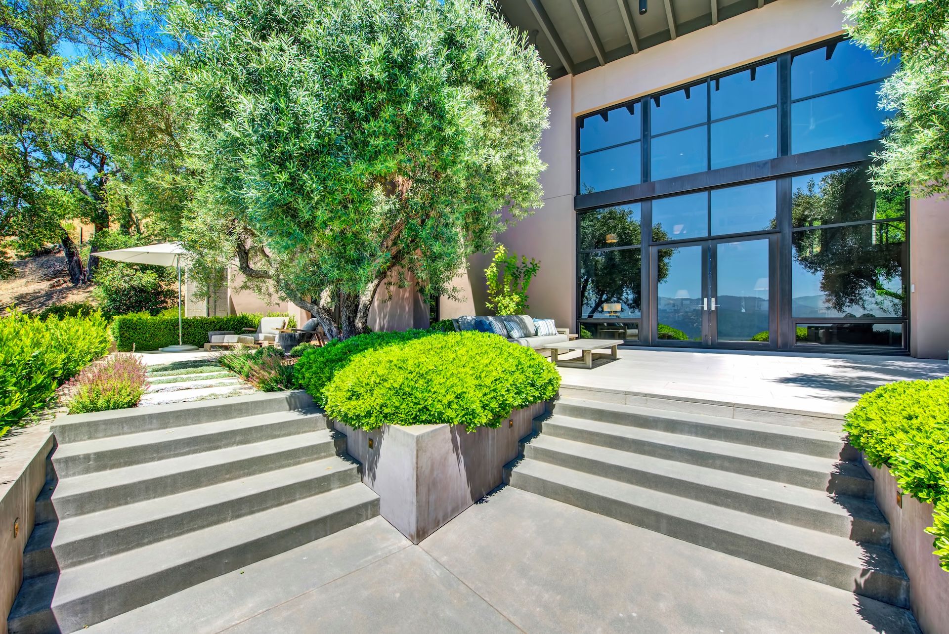  Exceptional Napa Valley Estate Set On 40 Private Acres - 物件實景